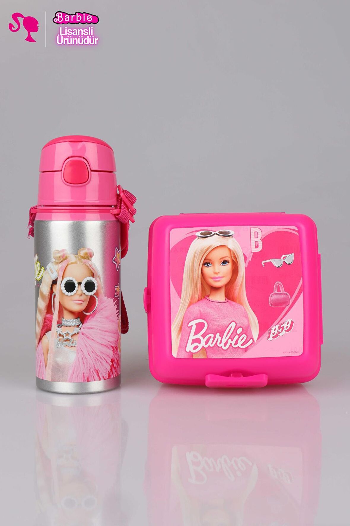 DEKOMUS İLE LİSANSLI BARBIE MATARA VE 2 KATLI BESLENME KUTUSU YEMEK SETİ YENİ SEZON