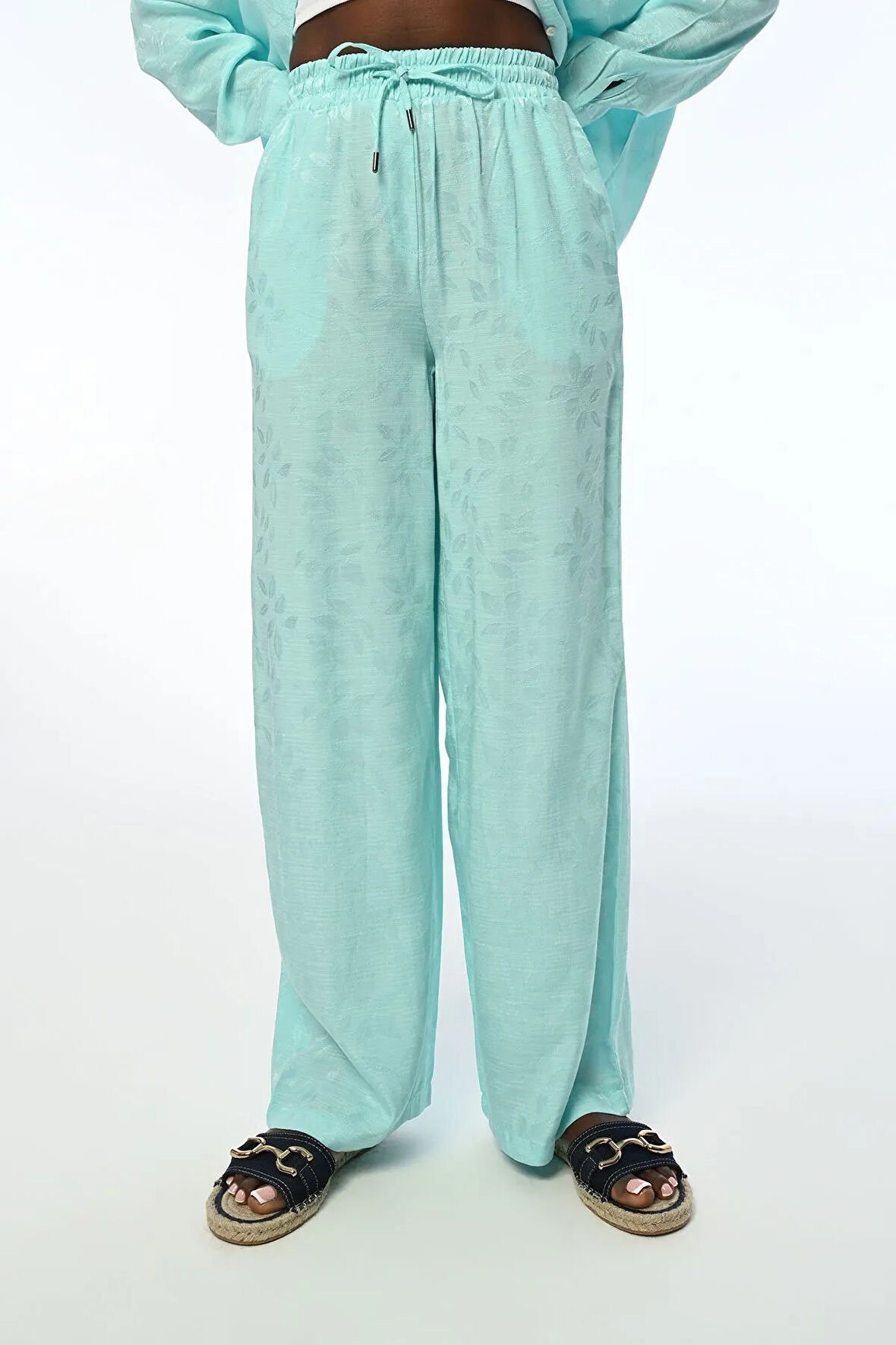 KADIN RAHAT KALIP BOL PAÇA BELİ LASTİKLİ MİNT RENK PANTOLON