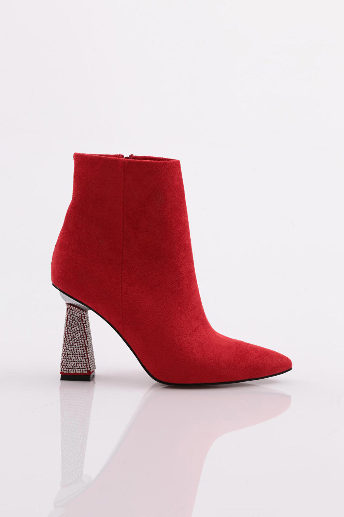 Dgn 5711-424 Topuğu Taşli  Kadın Kadeh Topuklu Bot