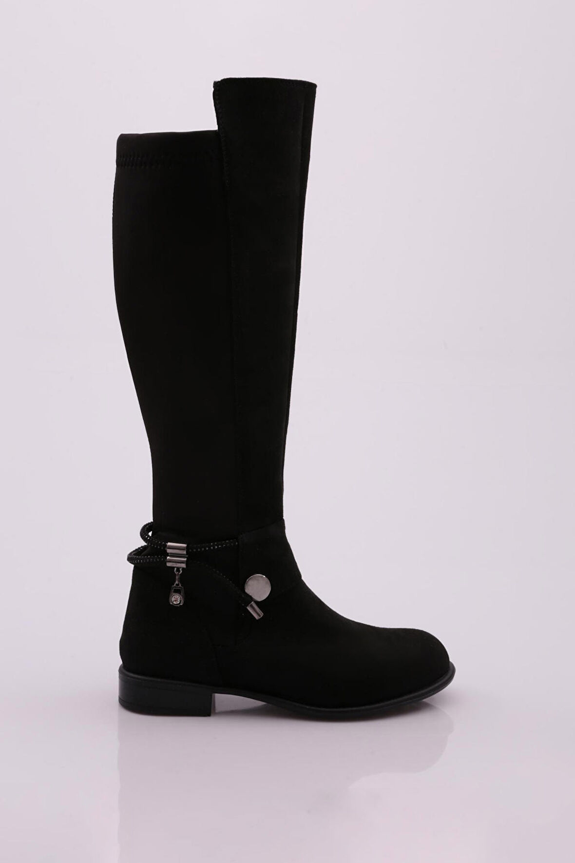 Dgn 505-22K Kadın Arkasi Strech Yani Fermuarli Knee High Flats Çizme