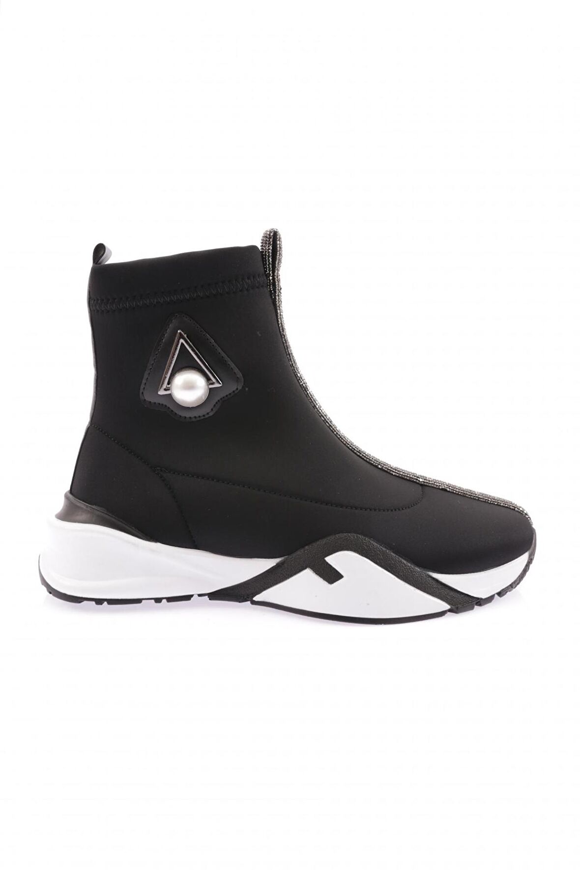 Dgn 033-22K Kadın Kalin Taban Silver Taş Detayli İnci Aksesuarli Bot