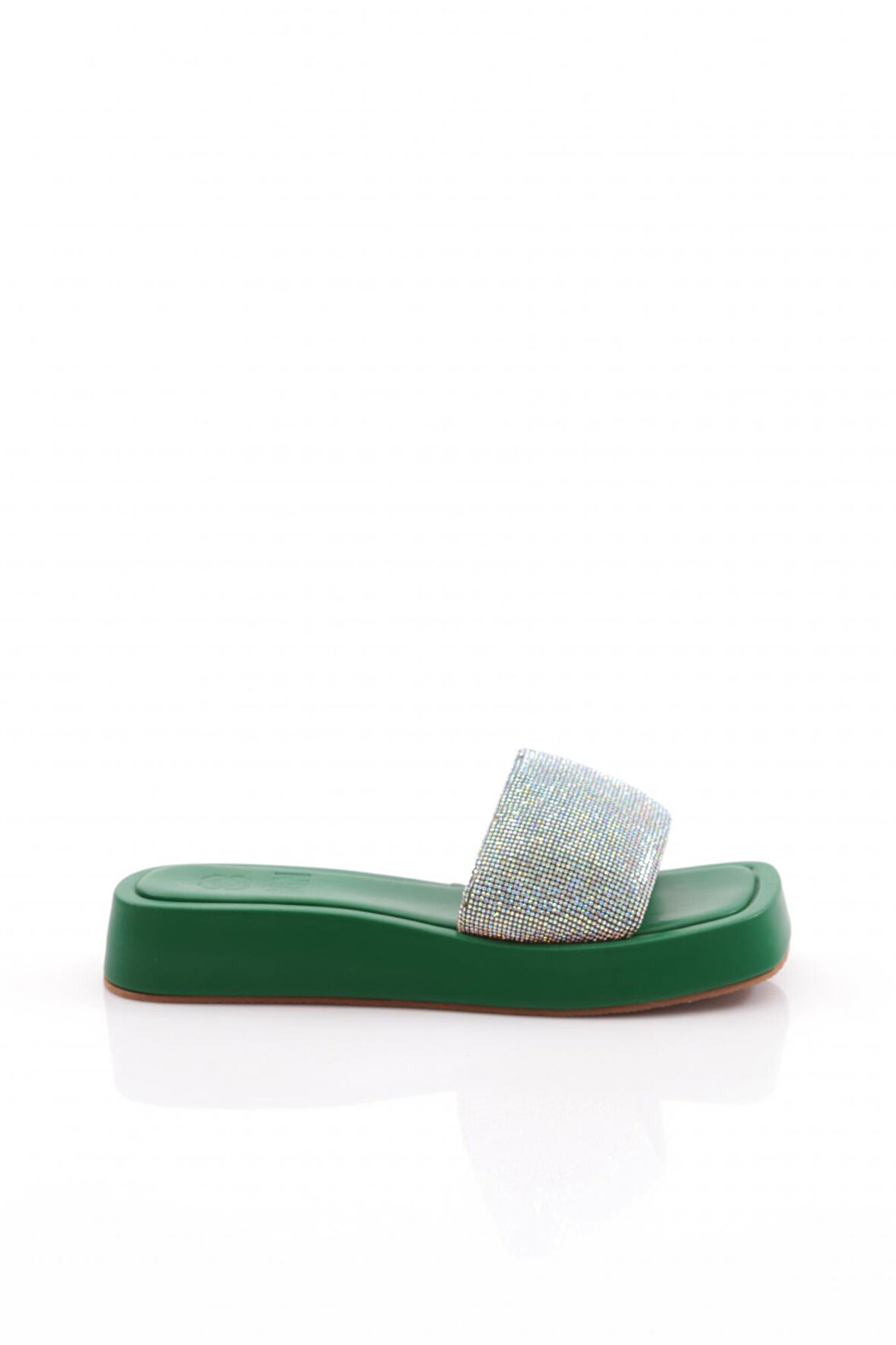 Dgn 8026 Kadin Silver Taşli Kalin Taban Terlik