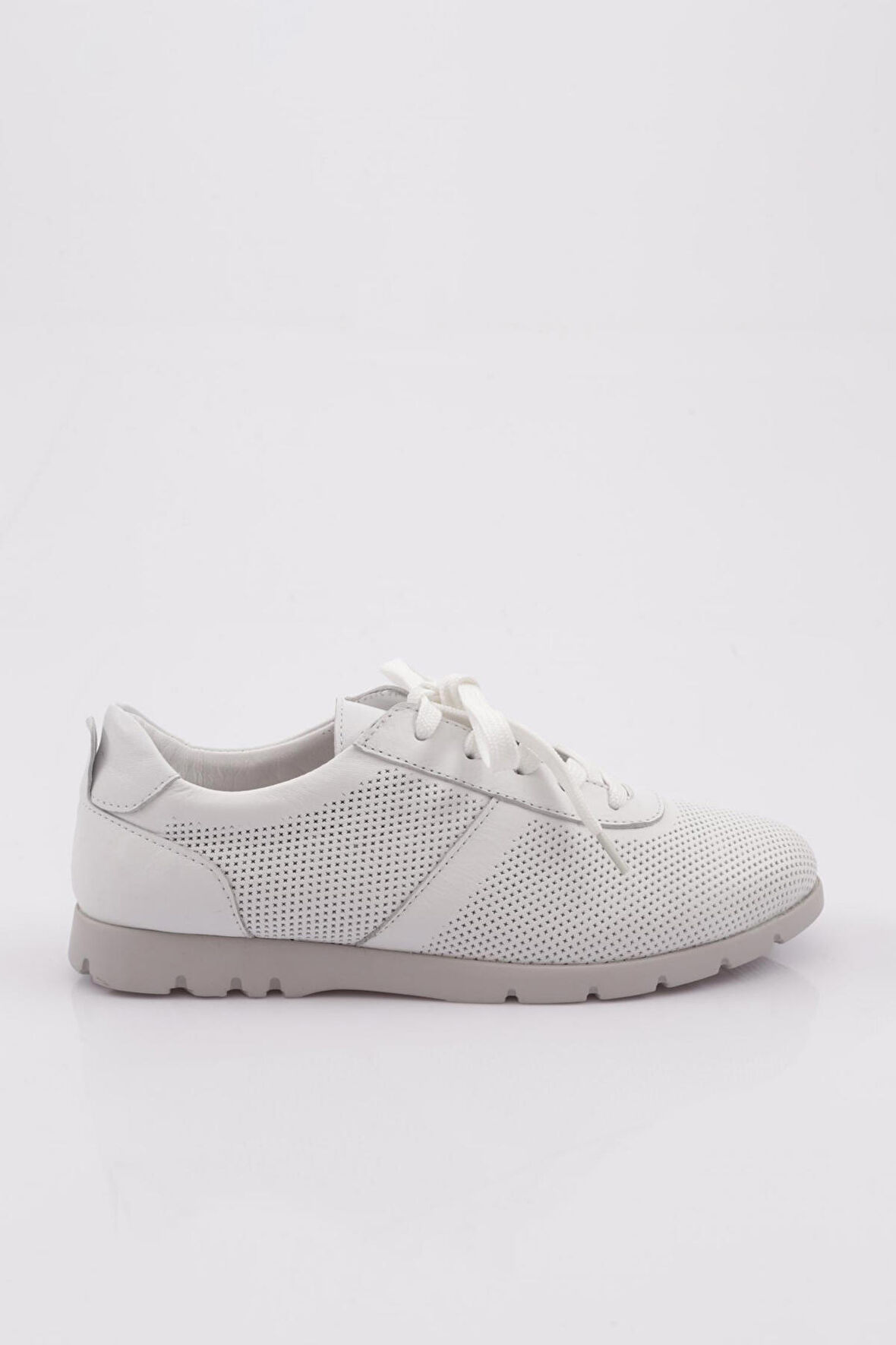 Dgn 2256 Kadın Lazerli Bağcikli Sneakers Ayakkabi