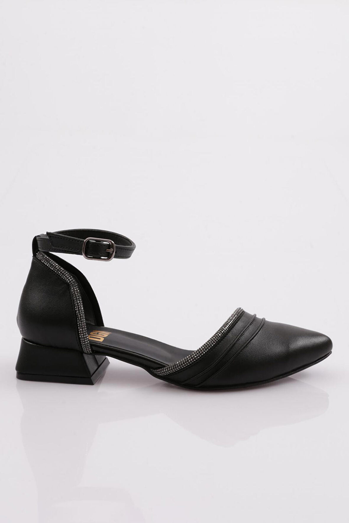 Dgn 591 Kadın Bilekten Bağlama Yanlari Açik Babet