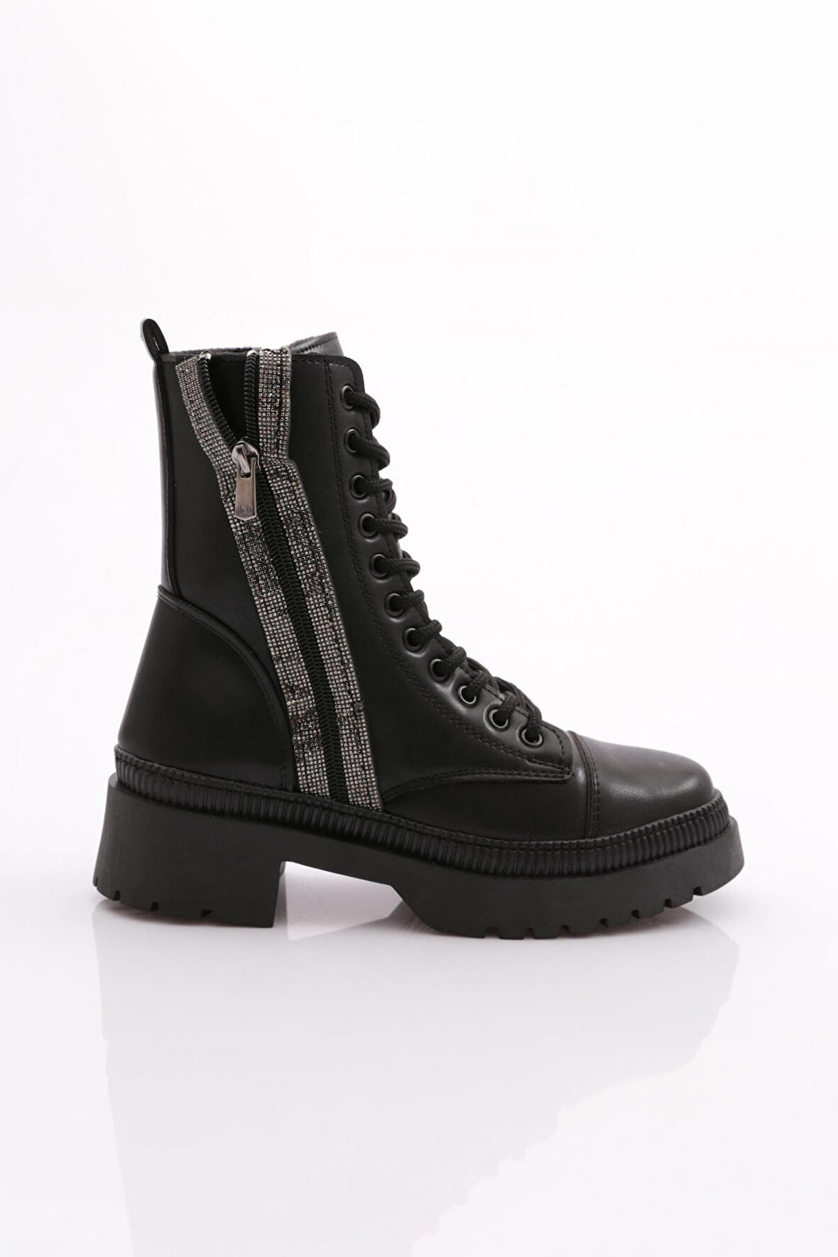 Dgn 904023 Kadın Bot