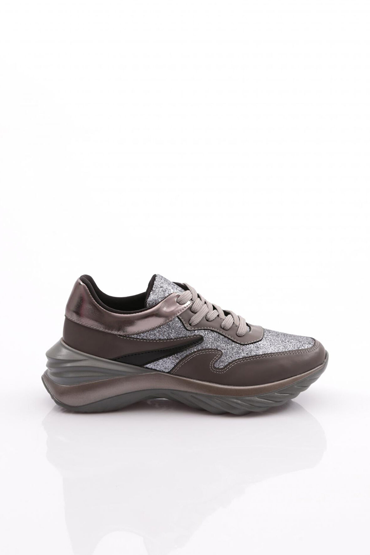 Dgn 740 Kadin Bağcikli Sneaker Ayakkabi