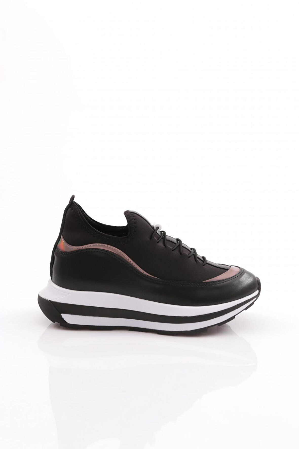 Dgn 2030 Kadın Kalin Taban Spor Ayakkabi