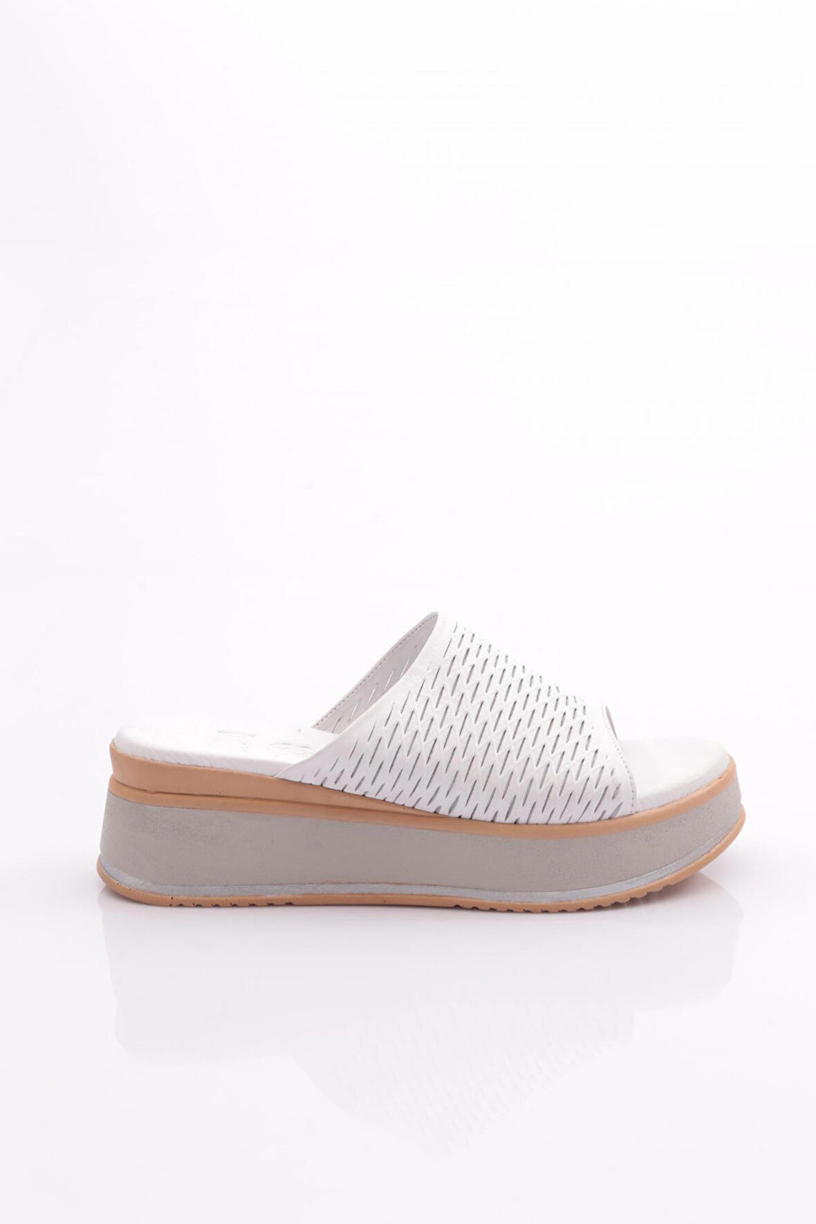 Dgn 1800 Kadın Terlik