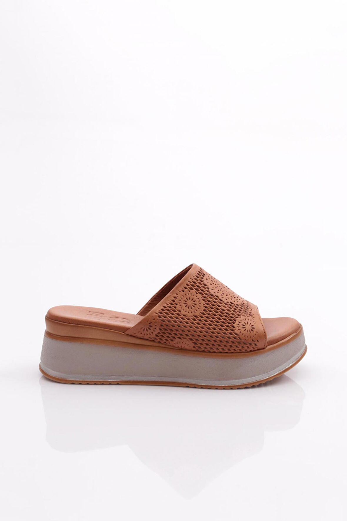 Dgn 2000 Kadın Terlik