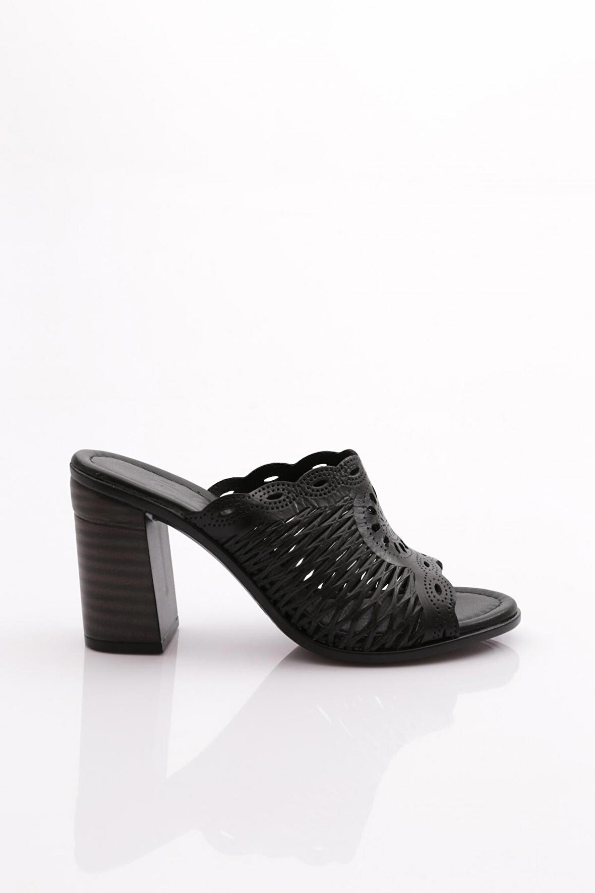 Dgn 2200 Kadın Terlik