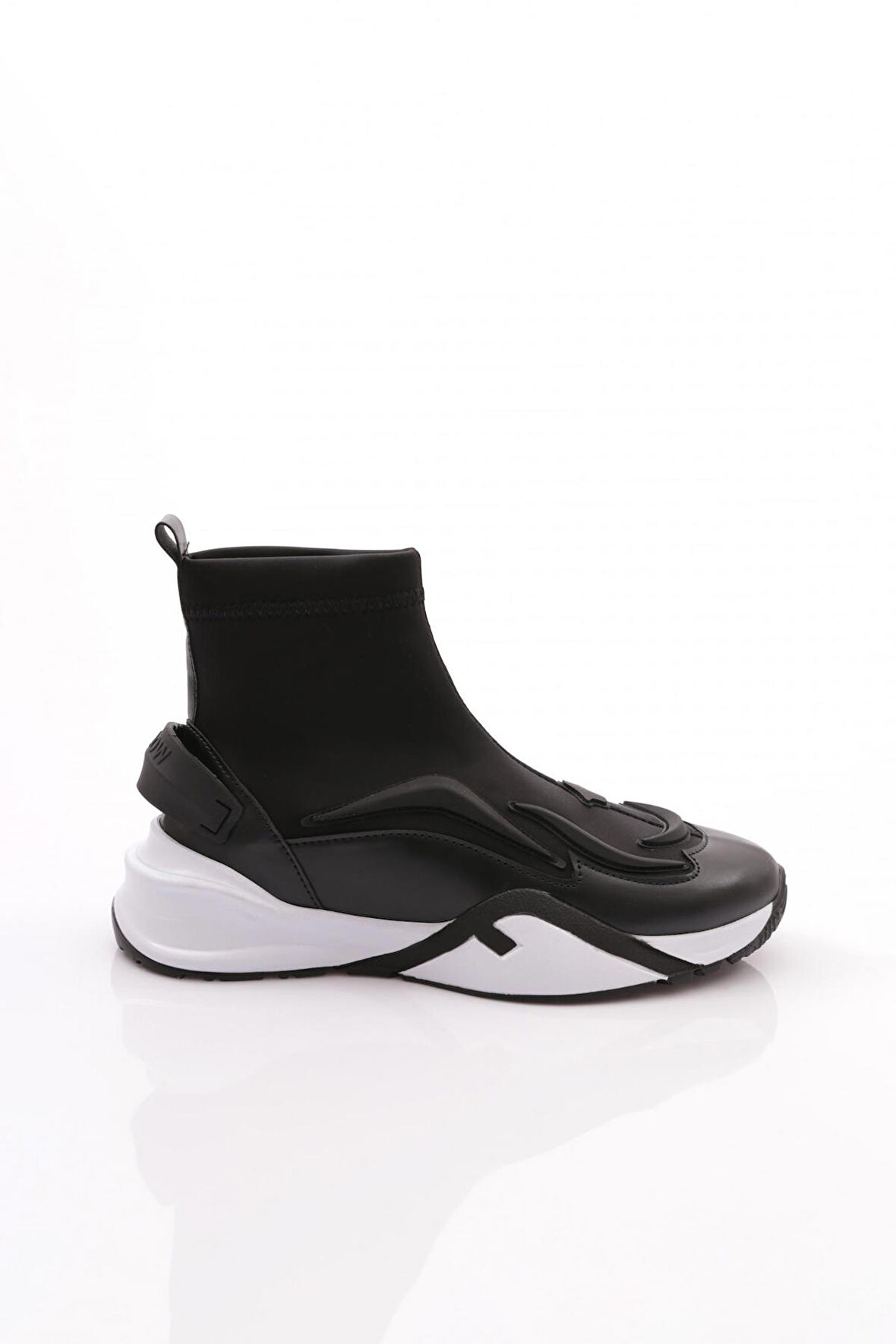 Dgn 083-1 Kadın Bilek Üstü Spor Ayakkabi