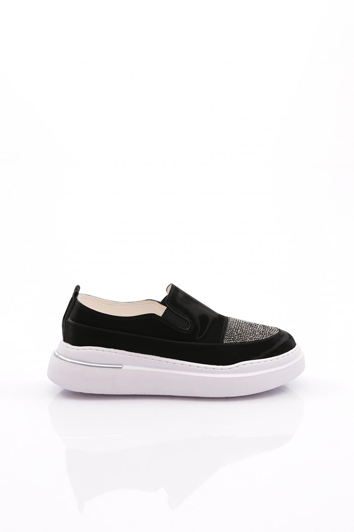 Dgn 053 Kadin Önü Taşli Sneaker Ayakkabi