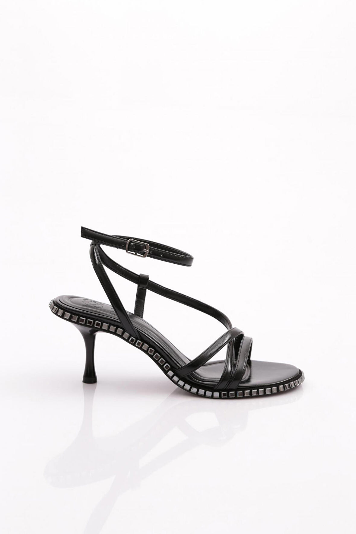 Dgn 2418 Kadın Bilekten Bağlamali Topuklu Abiye Ayakkabi