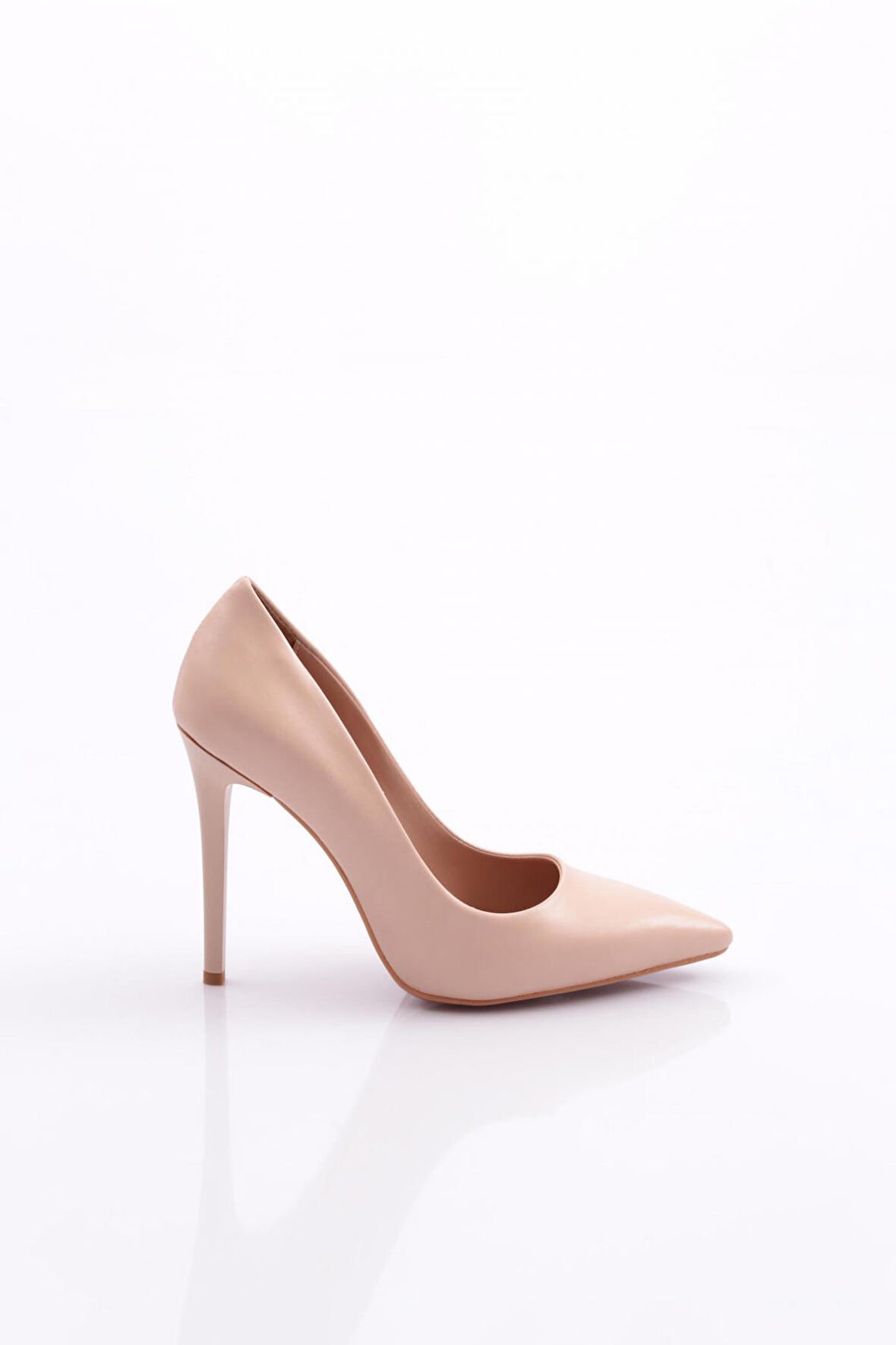 Dgn 1920 Kadin Sivri Burun Parmak Dekolteli Topuklu Ayakkabi