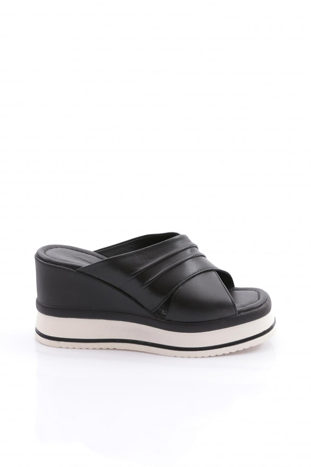 Dgn 543-24170 Kadin Çapraz Bantli Mega Kalin Taban Terlik