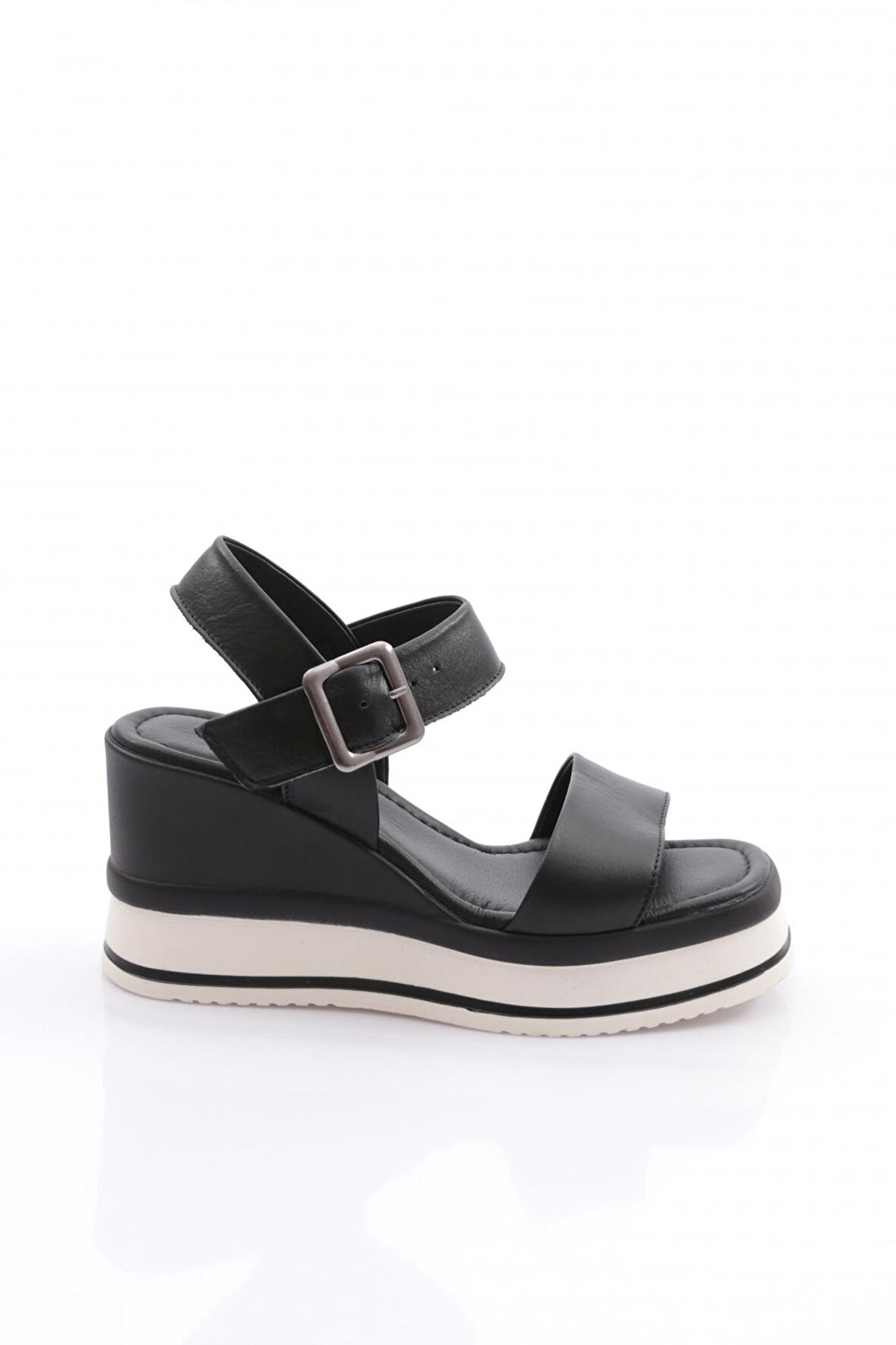 Dgn 400-24170 Kadin Mega Kalin Taban Sandalet