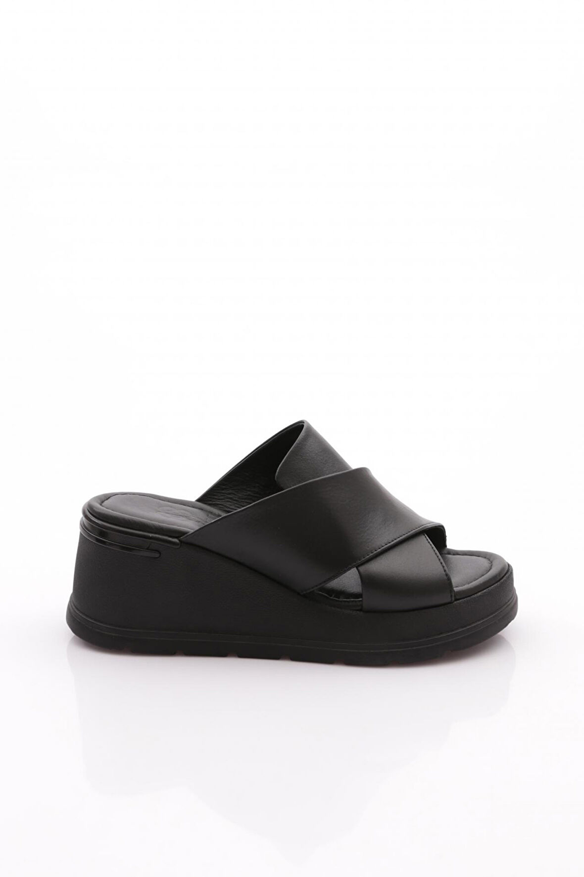 Dgn 1319-2432 Kadin Kalin Taban Terlik