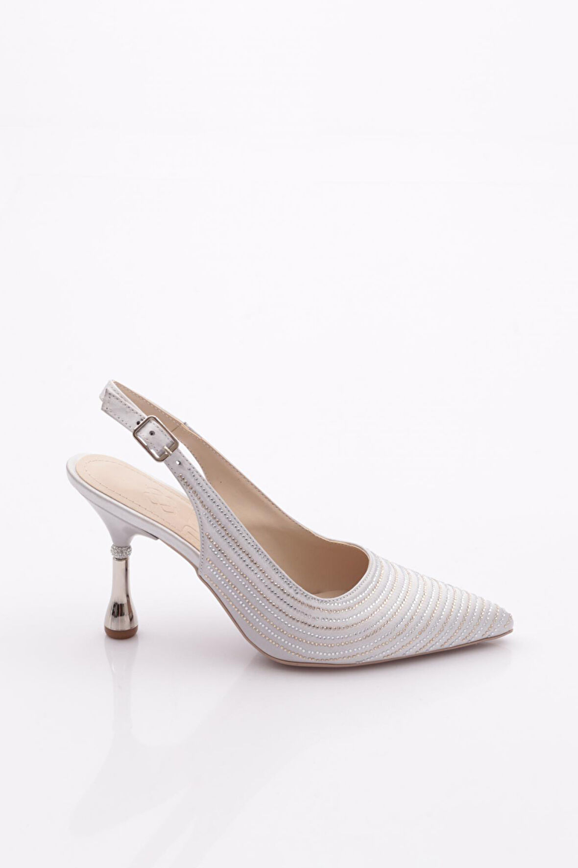 Dgn 5000 Kadin Sivri Burun Topuklu Ayakkabi