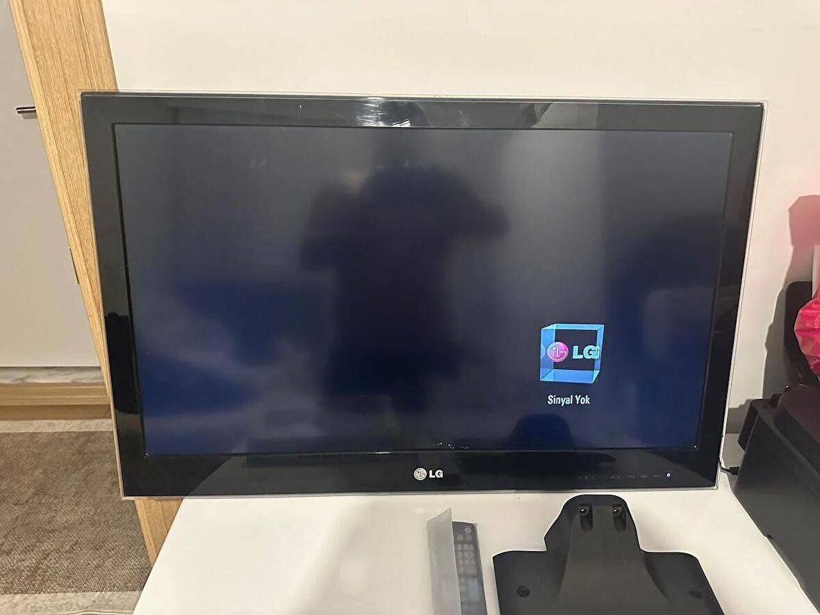 LG 32LW4500 81,3 cm (32") YENİ NESİL 3D SMART LED TV YENİLENMİŞ ÜRÜN