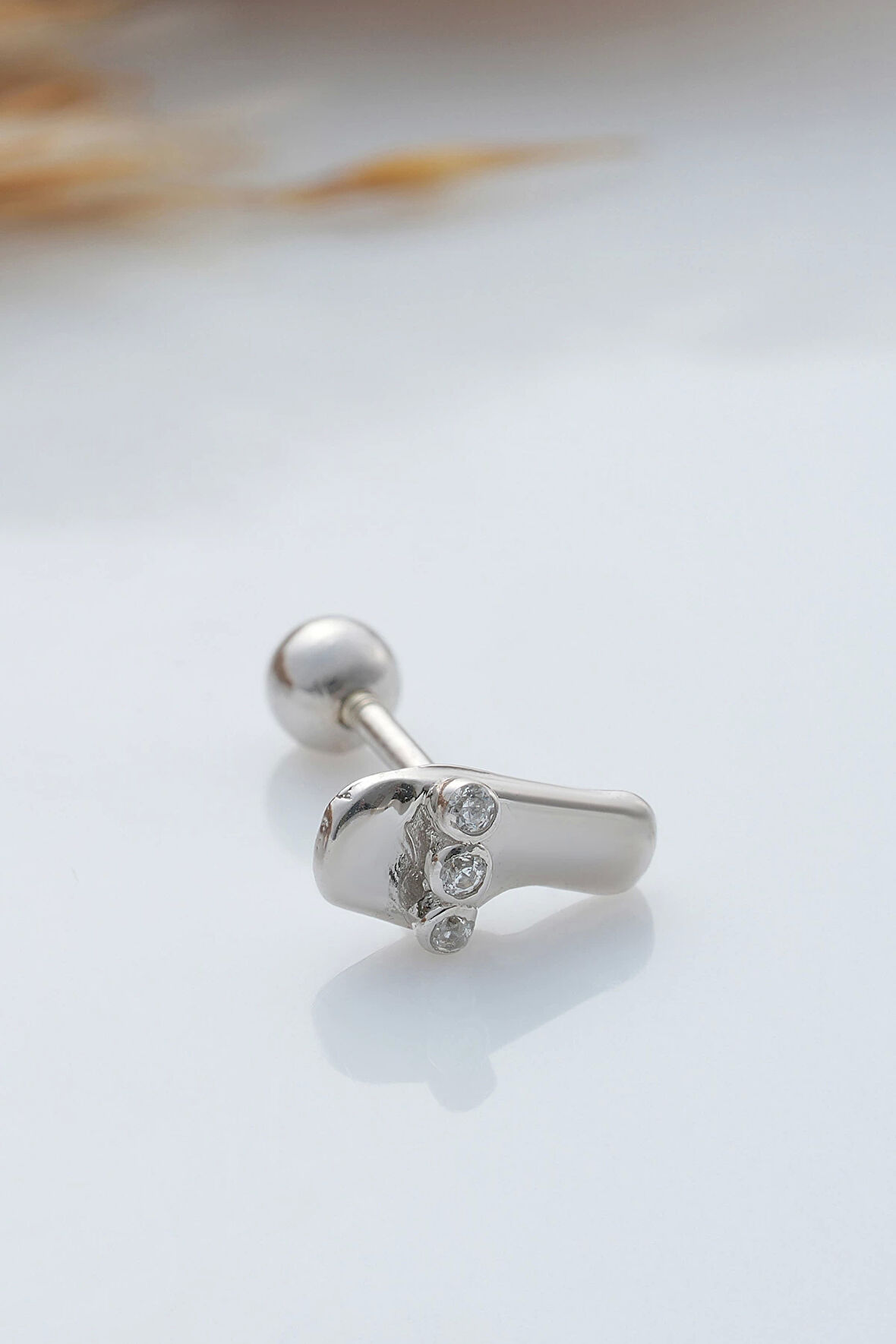 925 Ayar Terlik Motifli Minimal Tragus Piercing