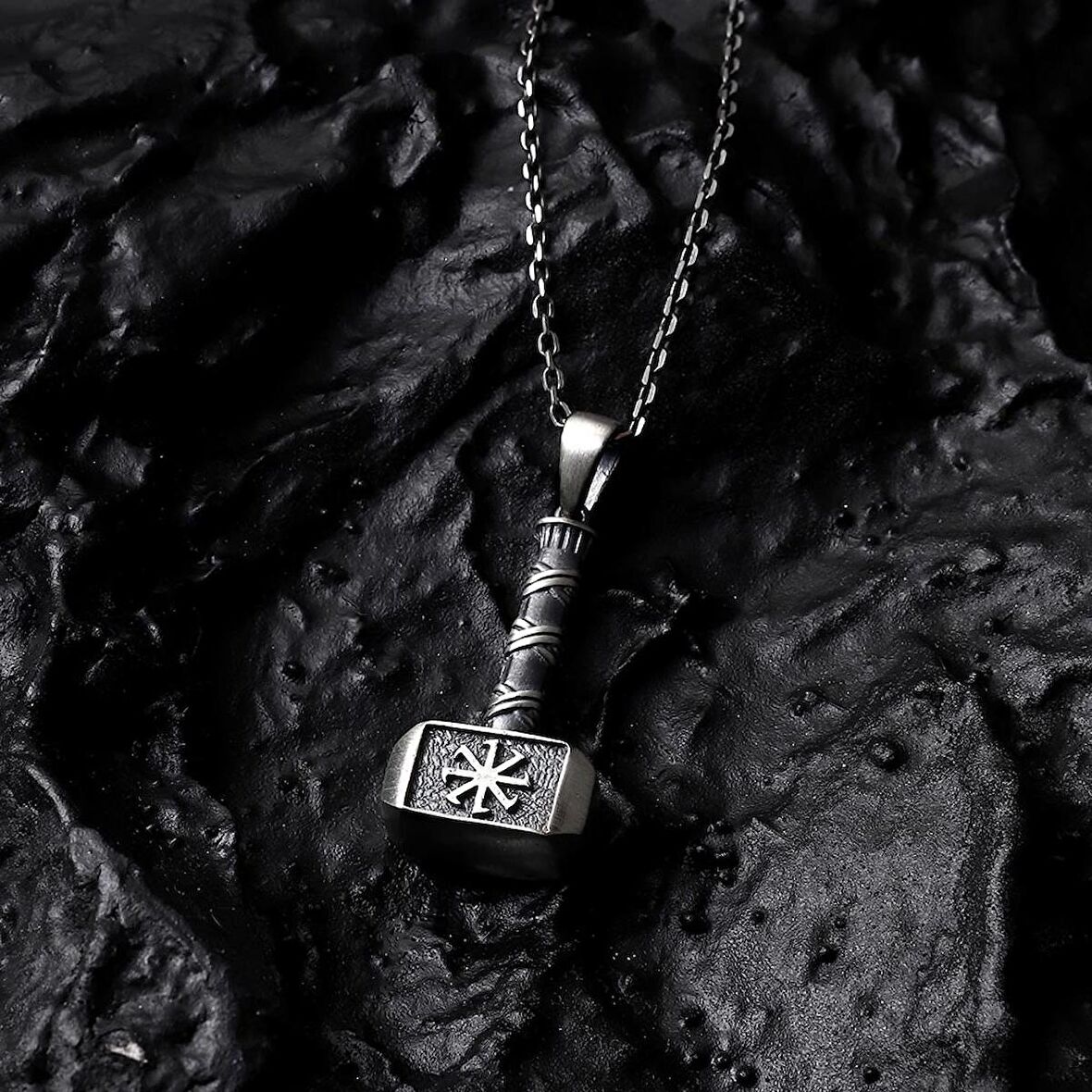925 Ayar Gümüş İşlemeli Thor Çekici Çekiç Erkek Kolye