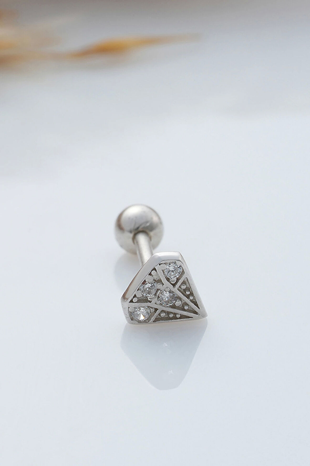 925 Ayar Tek Taş Modeli Minimal Tragus Piercing
