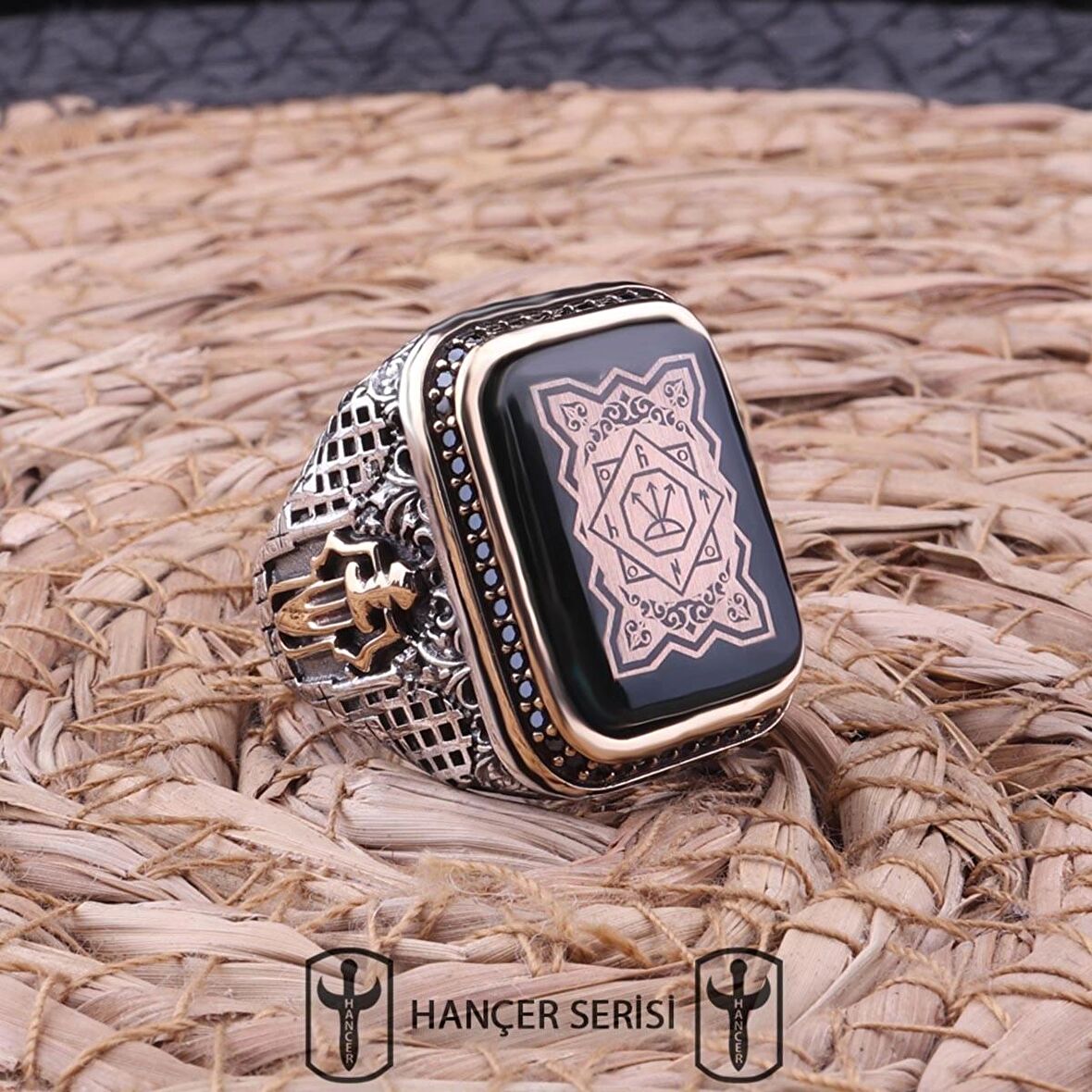 925 Ayar Gümüş Sıkma Kehribar Taşlı  Oğuz Kağan Mührü Desenli Erkek Yüzük