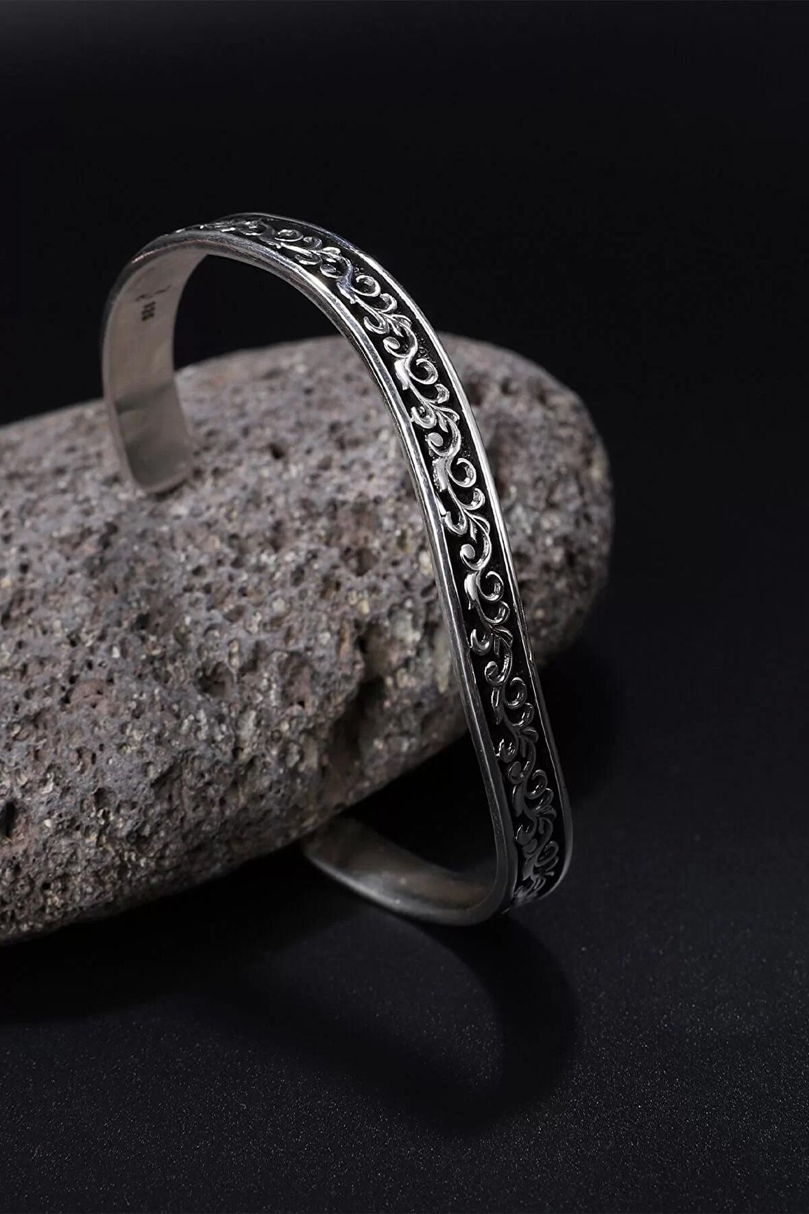 925 Ayar Gümüş Motifli Kelepçe Bileklik - Silver