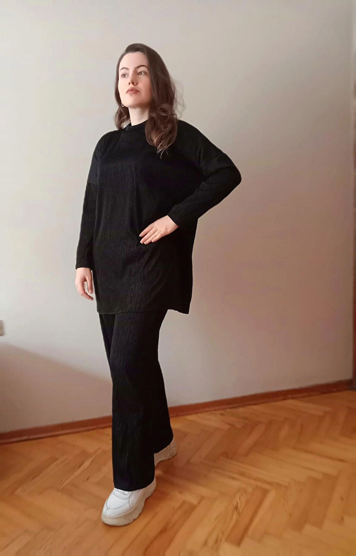 İkili hem spor hem şık takım standart beden 38/46 uyumludur geniş kalıptır