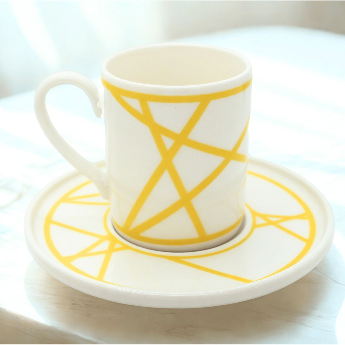 Renkli Geometrik Çizgili 6 Kişilik Porselen Kahve Fincan Takımı