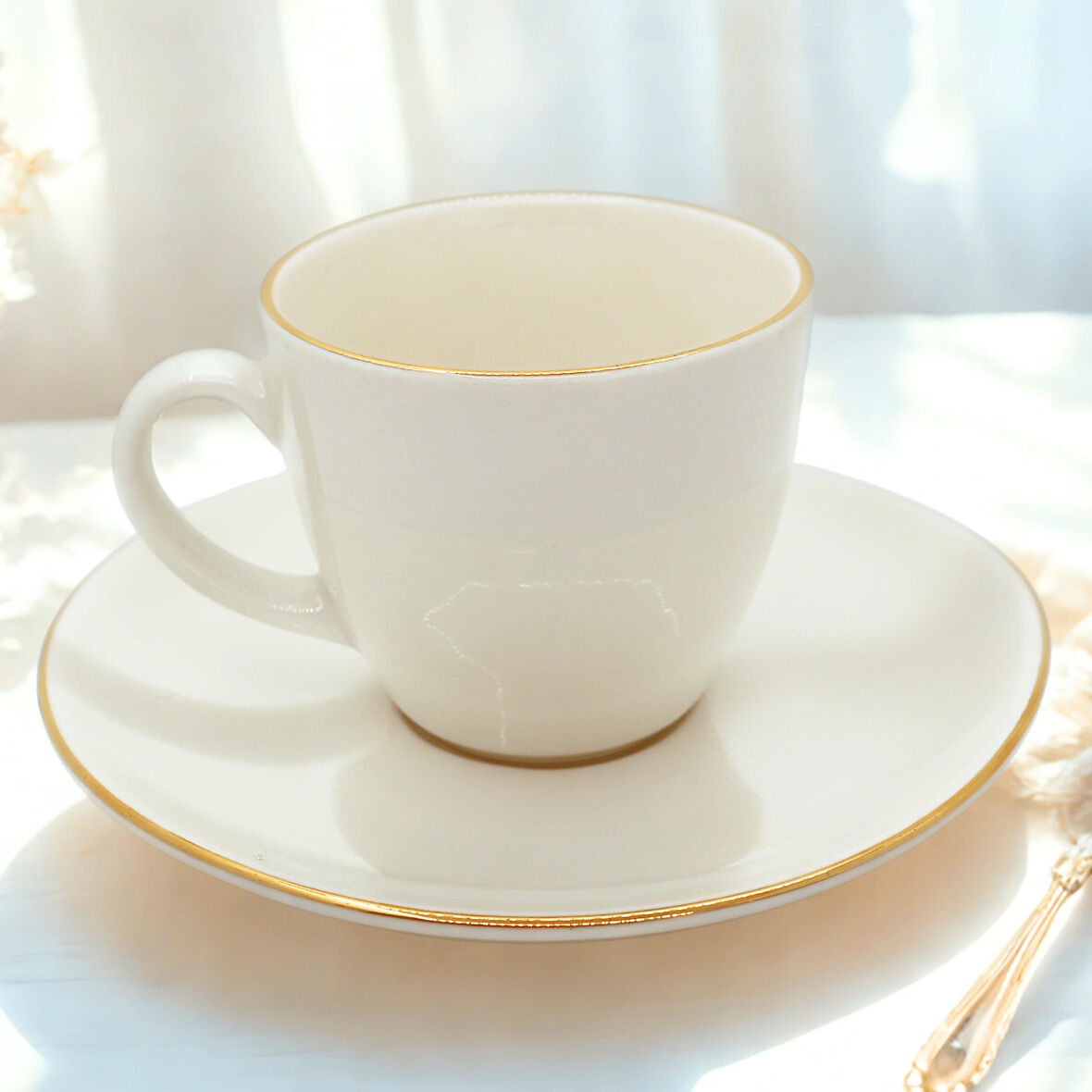 Altın Yaldızlı Sade 6 Kişilik Porselen Kahve Fincan Takımı