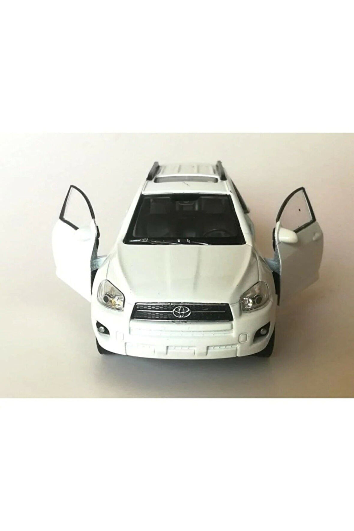 Toyota Rav4 1/36 Ölçek Çek Bırak Metal Model Oyuncak Araba Beyaz