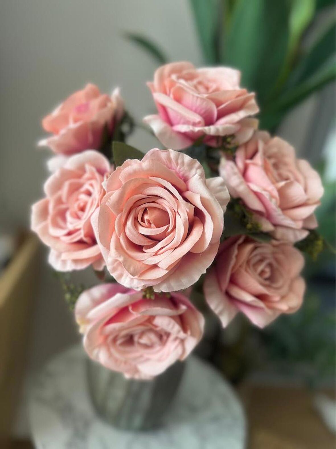 Yapay Çiçek 7li Gül Demeti 40*30cm 1.Kalite Büyükboy MERCAN PEMBE