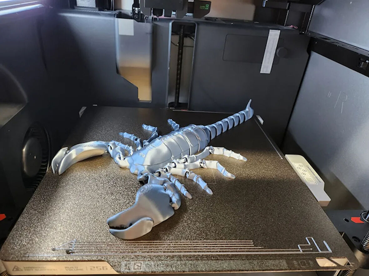 12CM Ufak Hareketli Akrep PLA Doğal Malzeme MD3 Gri Renk