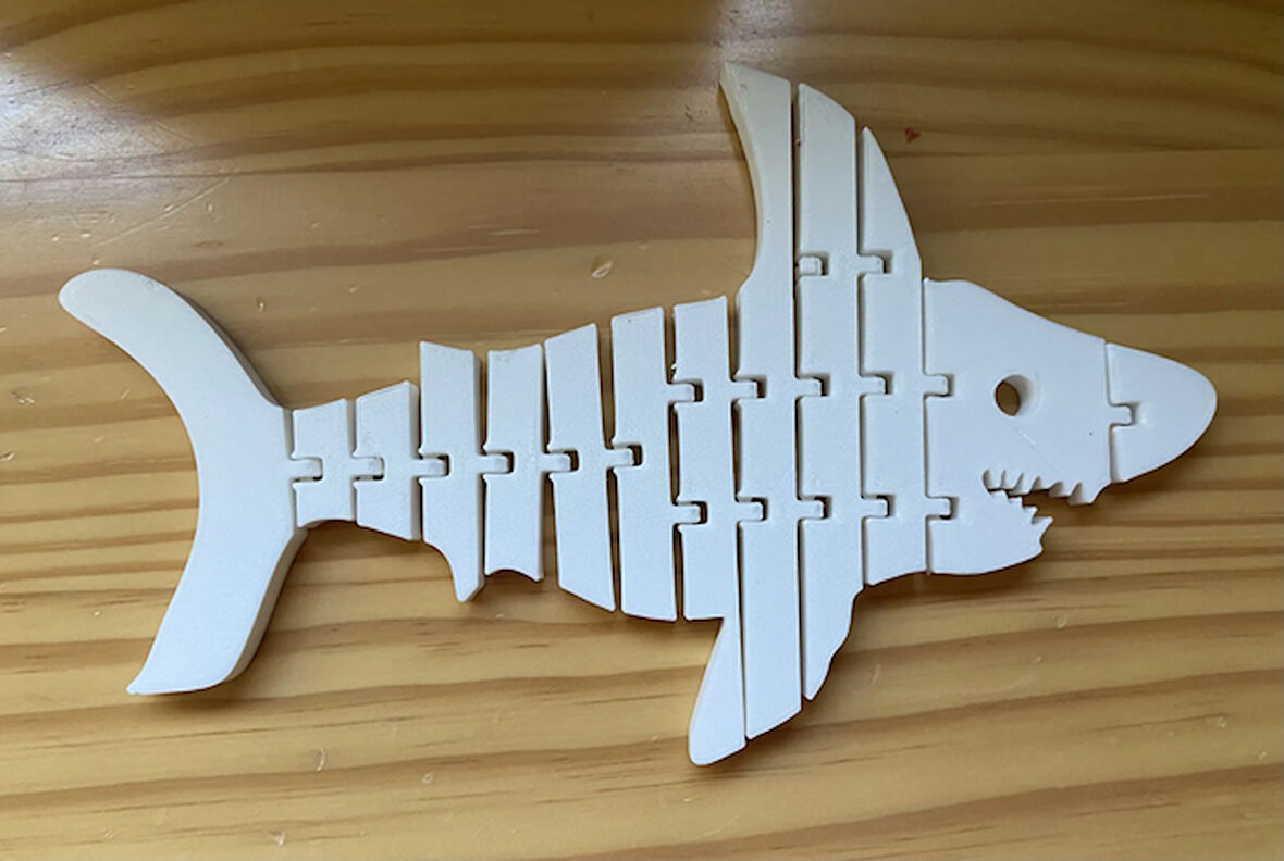 14CM Ufak Hareketli Bebek Köpek Balığı PLA Doğal Malzeme beyaz