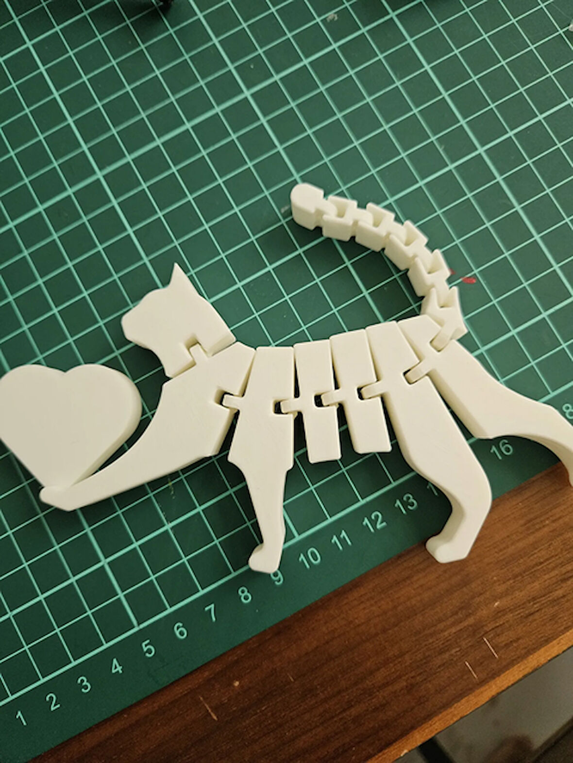 Beyaz Kedi Oyuncak Hareketli Oyuncak 10 Cm