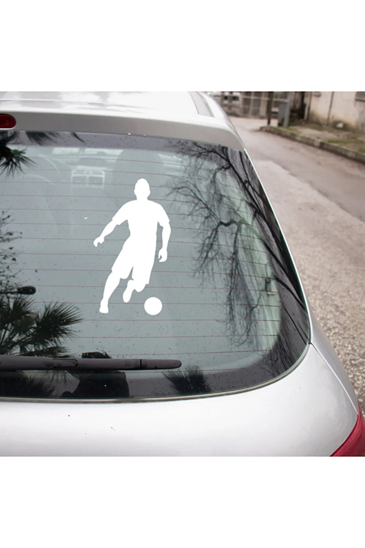 Hızlı Top Süren Futbolcu Oto Araba Sticker Etiket Beyaz Renk 19CM