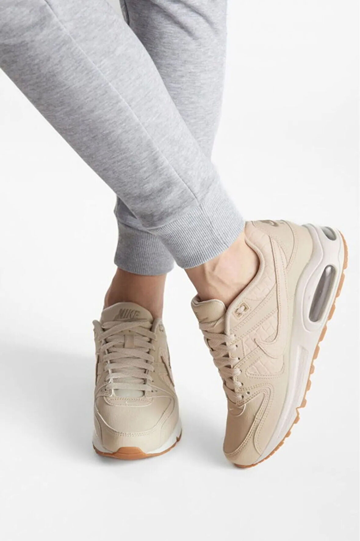 Air Max Command Prm Yürüyüş Ayakkabısı 718896-100(YARIM NUMARA BÜYÜK ALMANIZI ÖNERİYORUZ)