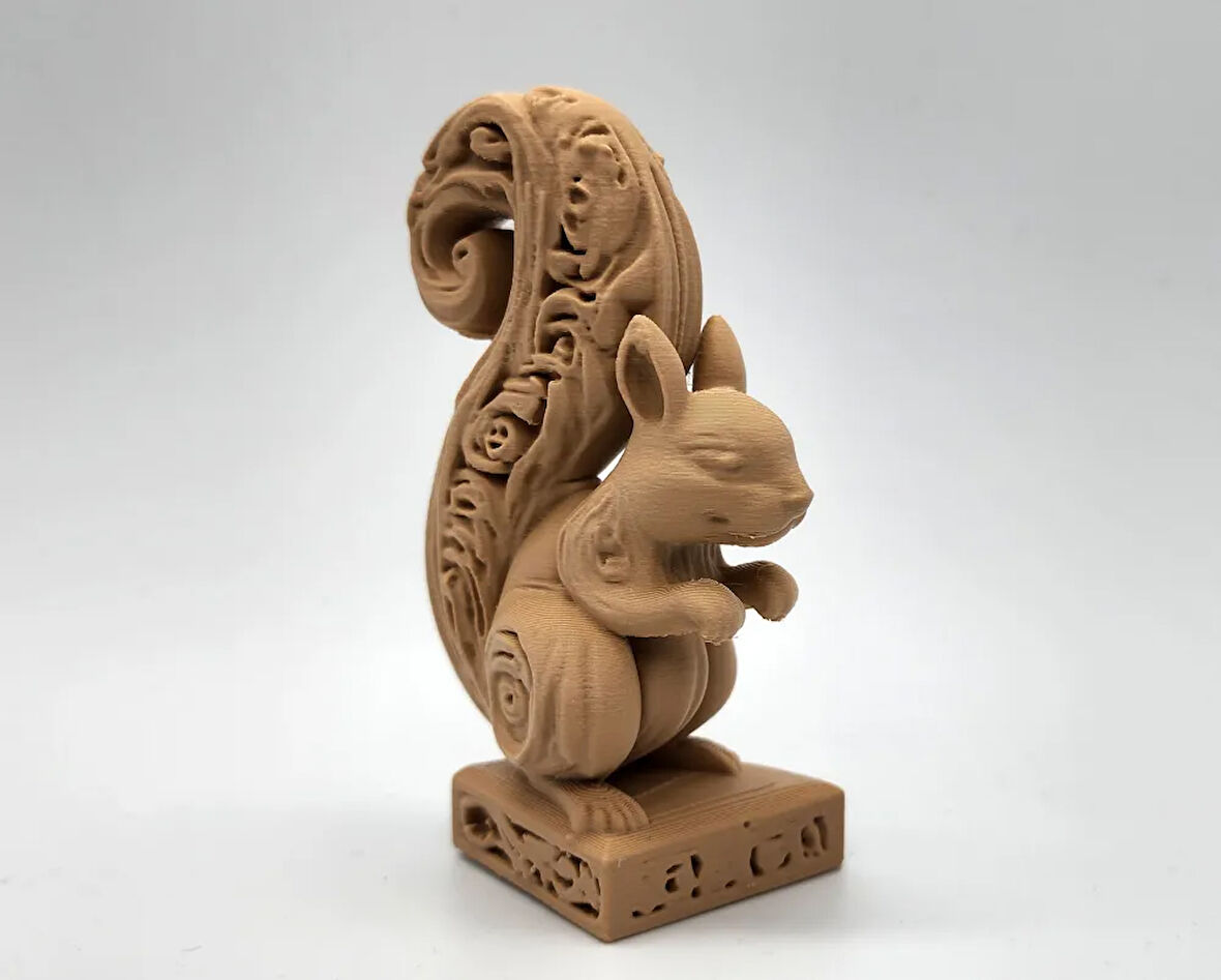 Ahşap Oymalı Sincap Dekorasyon Ürünü Masaustu Dekoratif 13CM