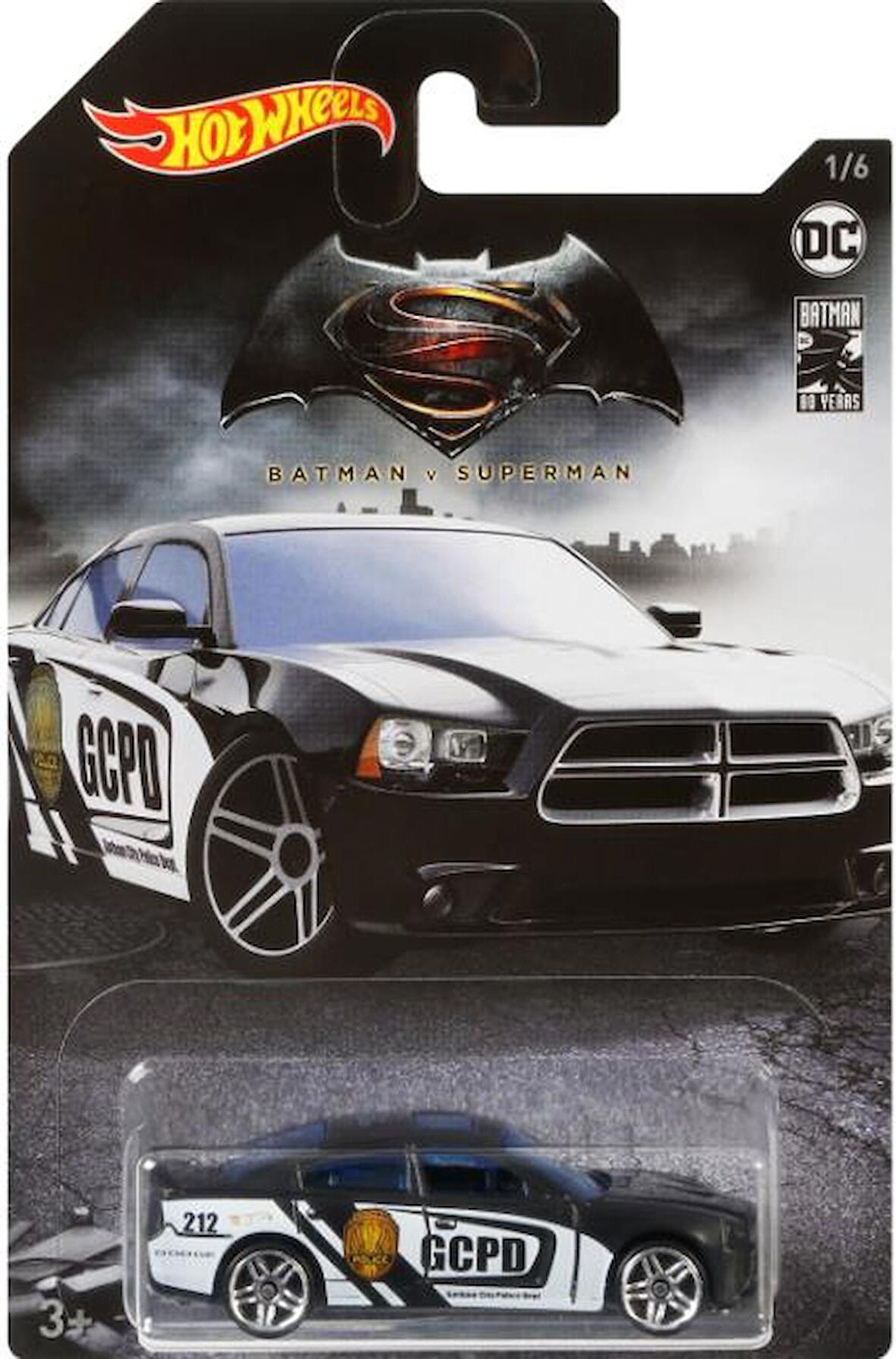 Hot Wheels DC Batman & Superman 11 Dodge Charger R/T FYX88