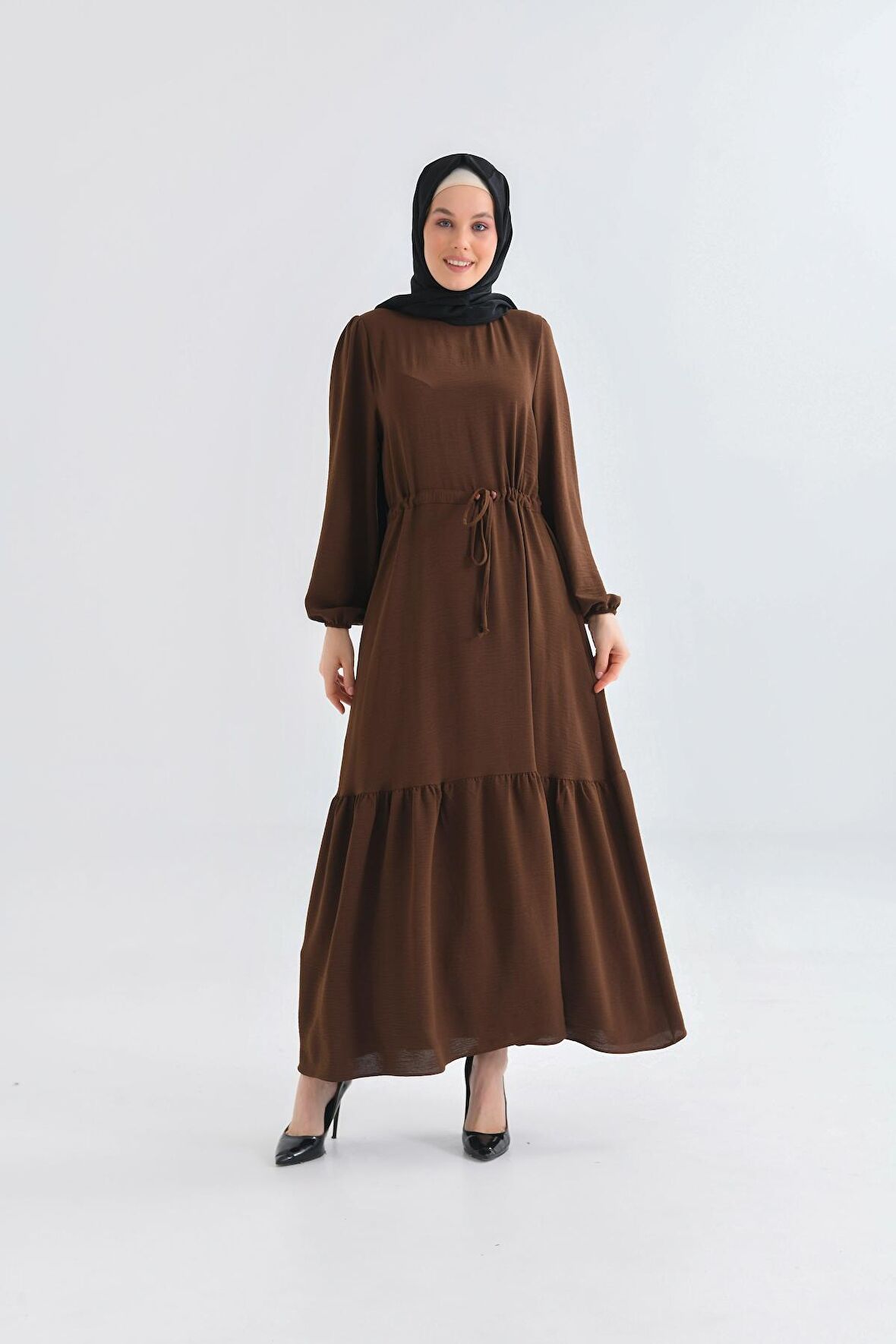 Kahverengi Bisiklet Yaka Beli Tünelli Bağlama Detaylı Geniş E