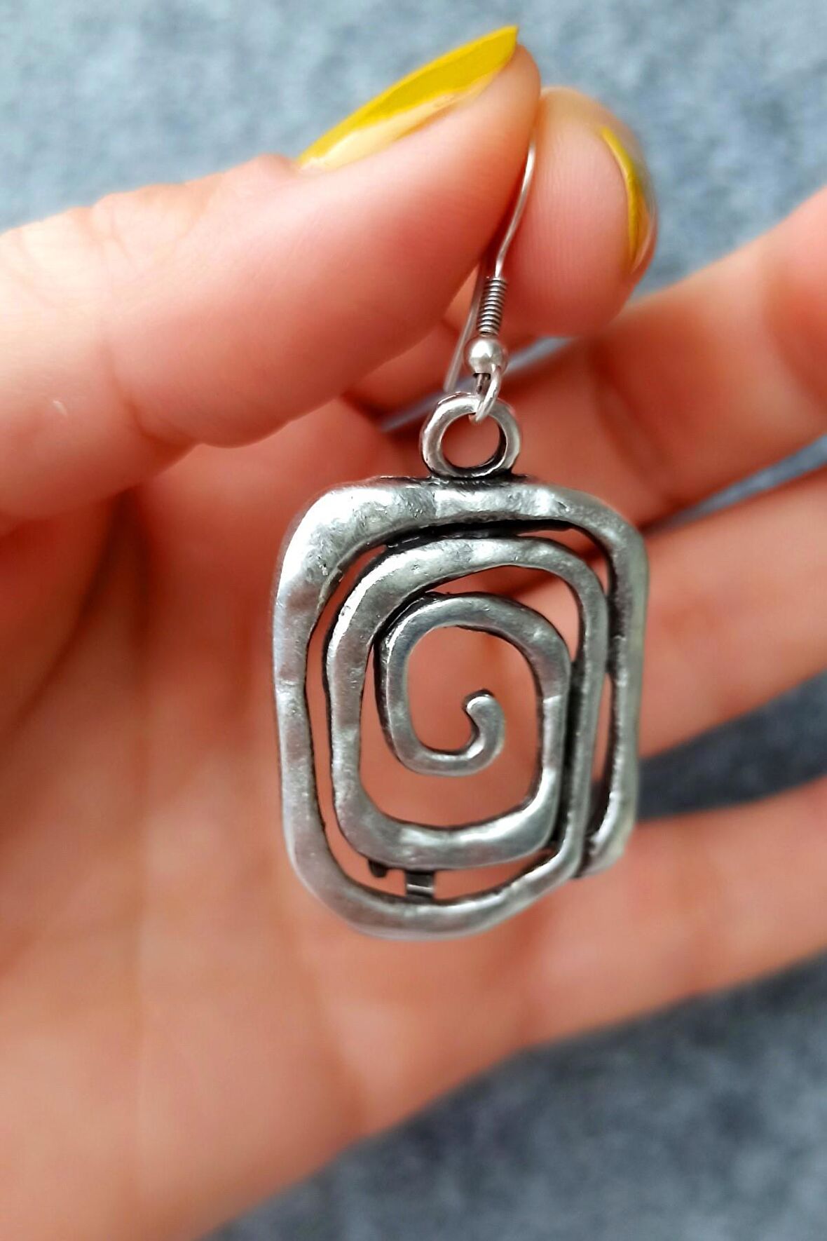 Spiral Şekilli Kadın Küpe Çift Adet Gümüş Kaplama El Yapımı Kadın Küpe