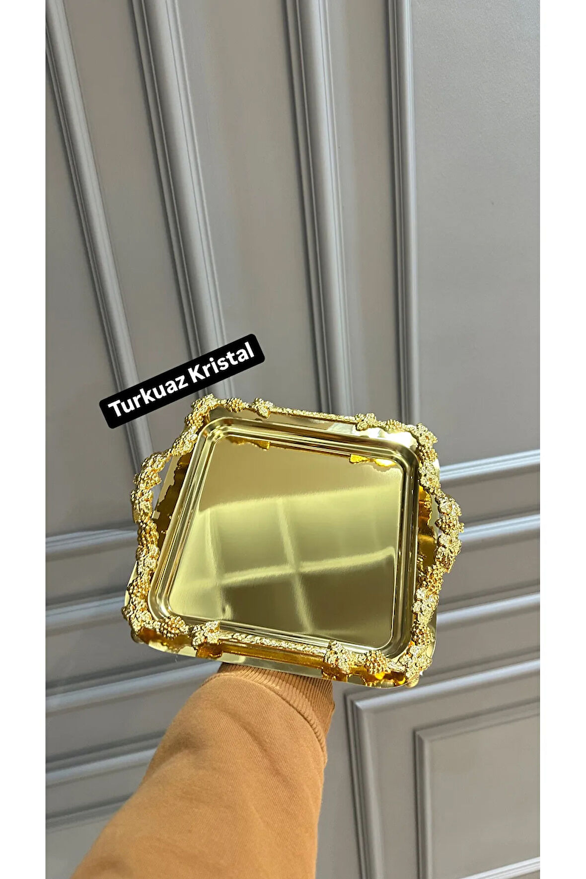 6 Adet Metal Ayaklı Gold Kulplu Döküm Tek Kişilik Çay Kahve Sunum Tepsisi