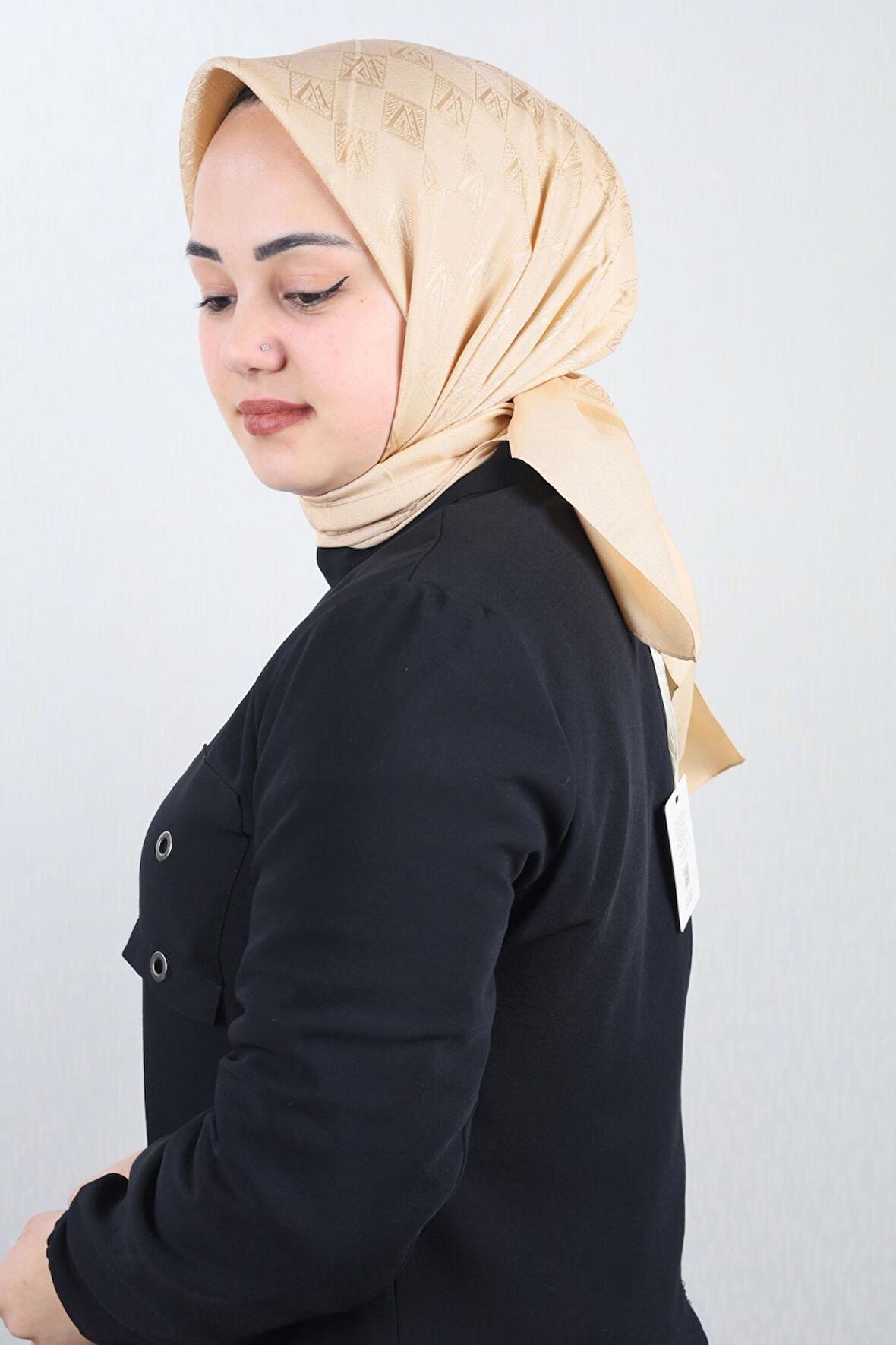  Qum İpek Kendinden Desenli Monogram Eşarp - Desen-01 - Renk-16 -98