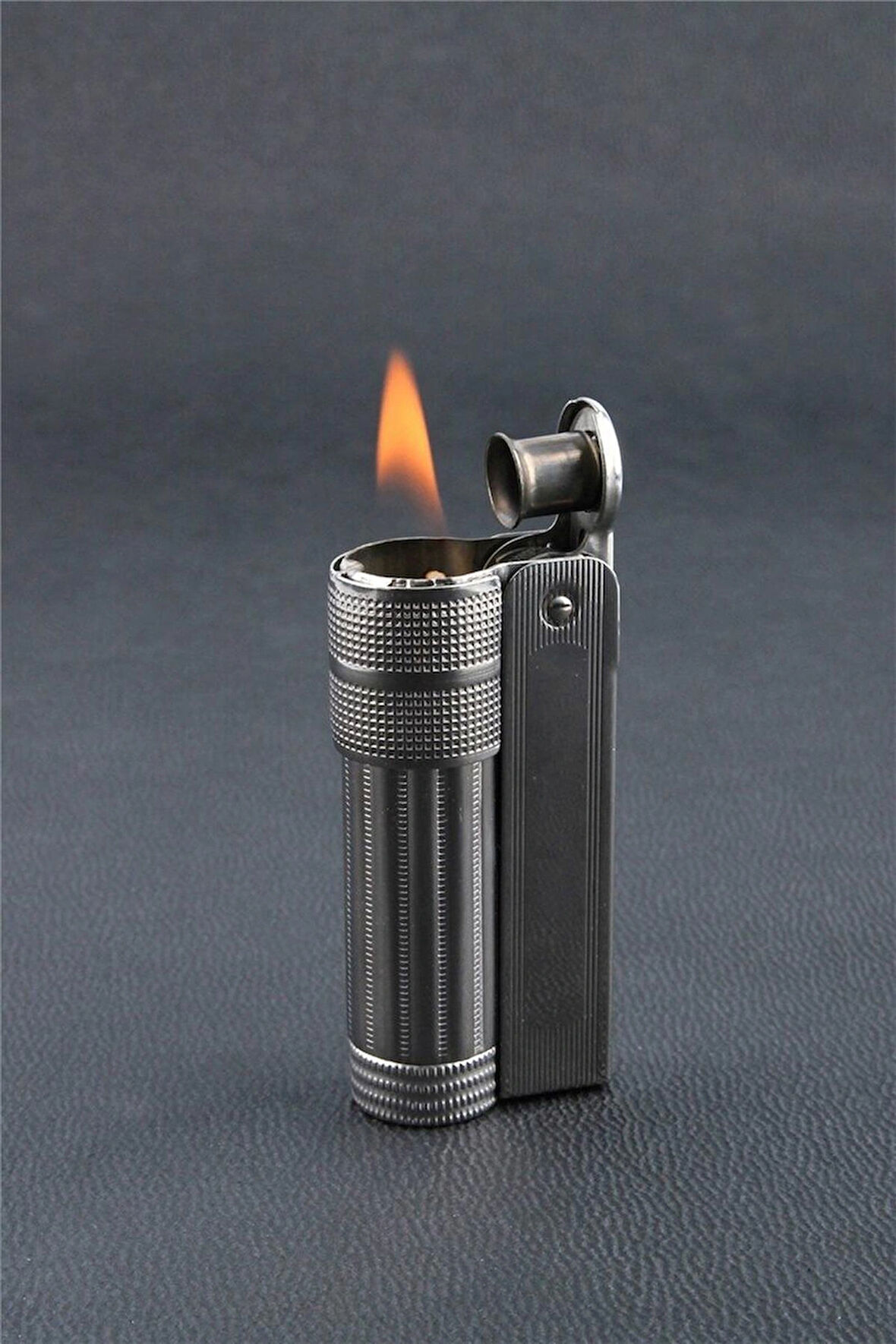 Orijinal Avusturya Yapımı Benzinli Muhtar Çakmağı Krom Renk