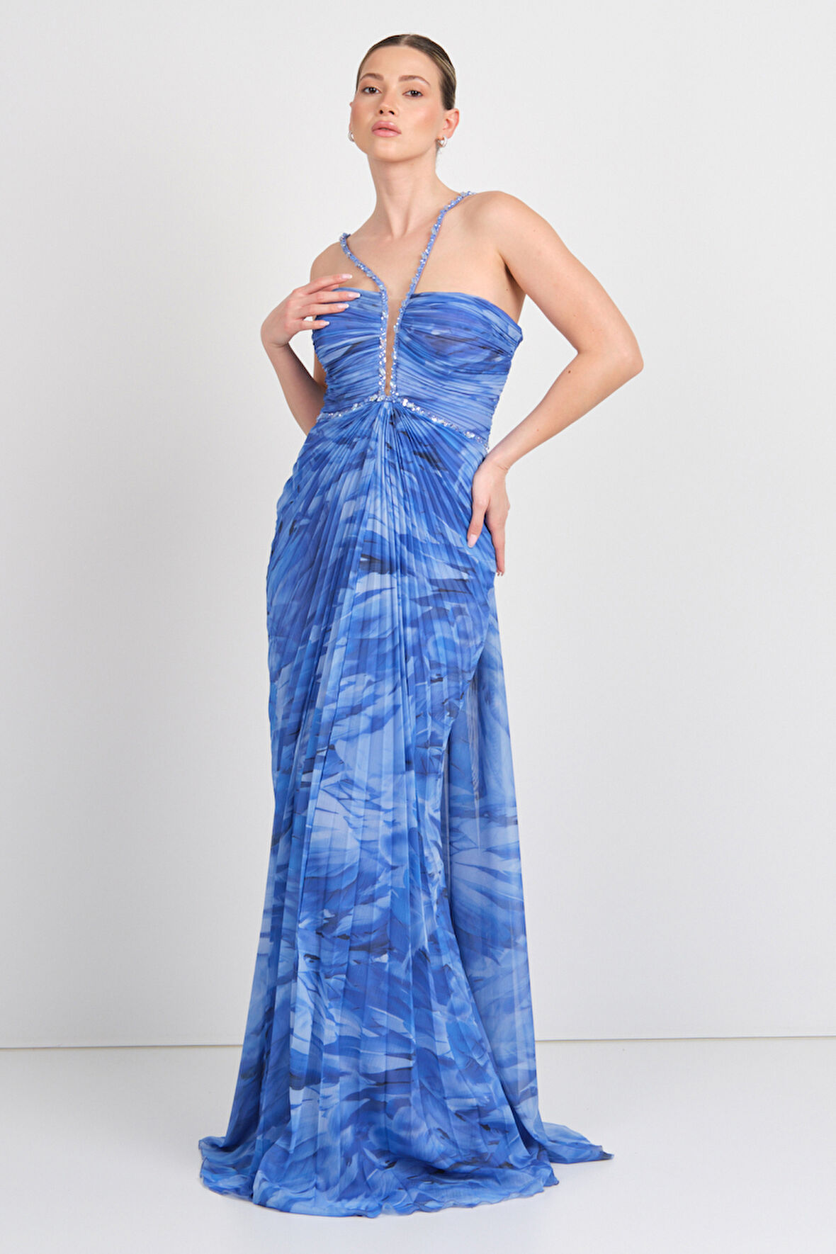 Ömür Inn Kadın Boyundan Bağlamalı Desenli Maxi Abiye Elbise 5564 Kraliyet Mavisi