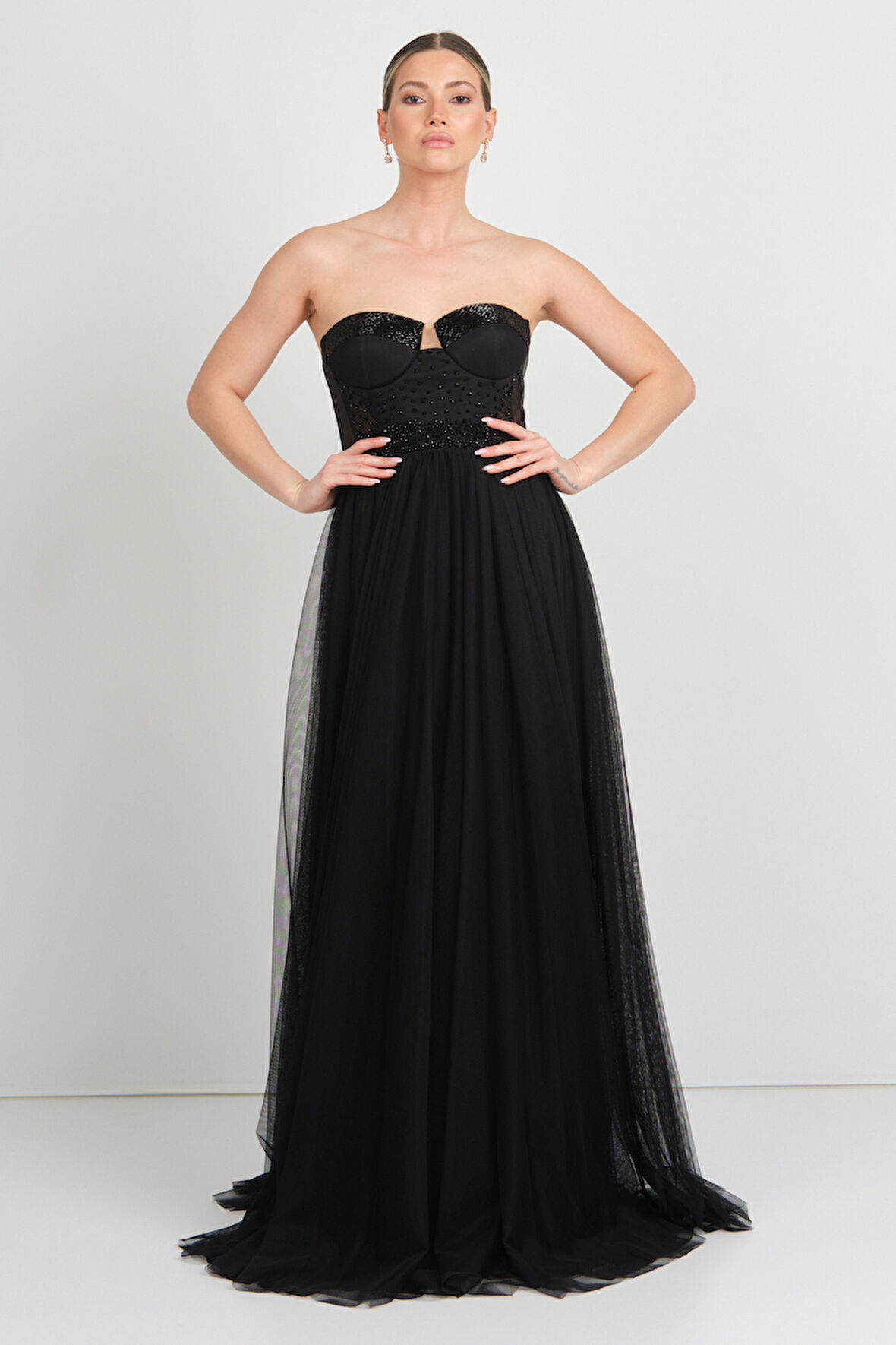 Ömür Inn Kadın Straplez Üstü Transparan Altı Tül Uzun Abiye Elbise 5542 Siyah