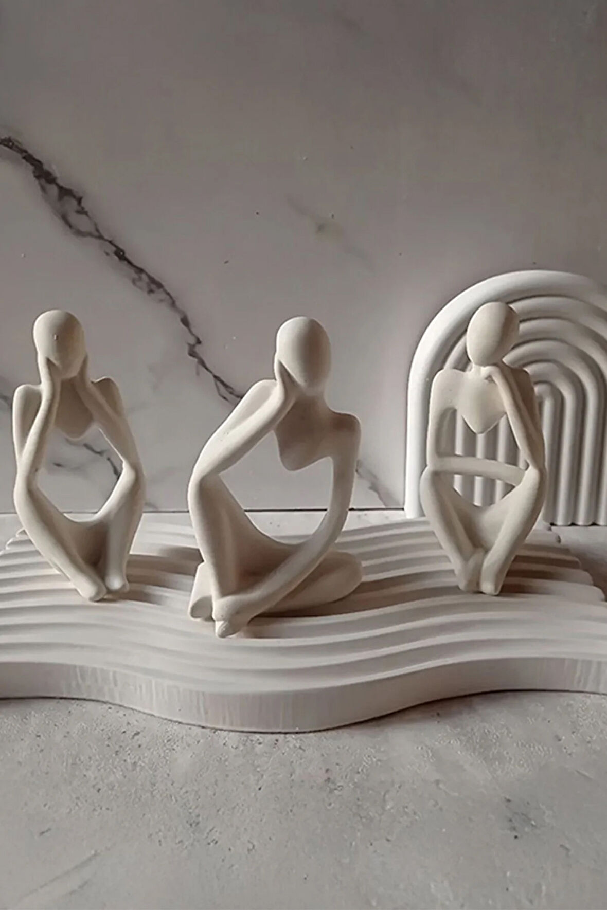 4'lü Beyaz Dekoratif Düşünen Adam Ve Beton Tabak Seti