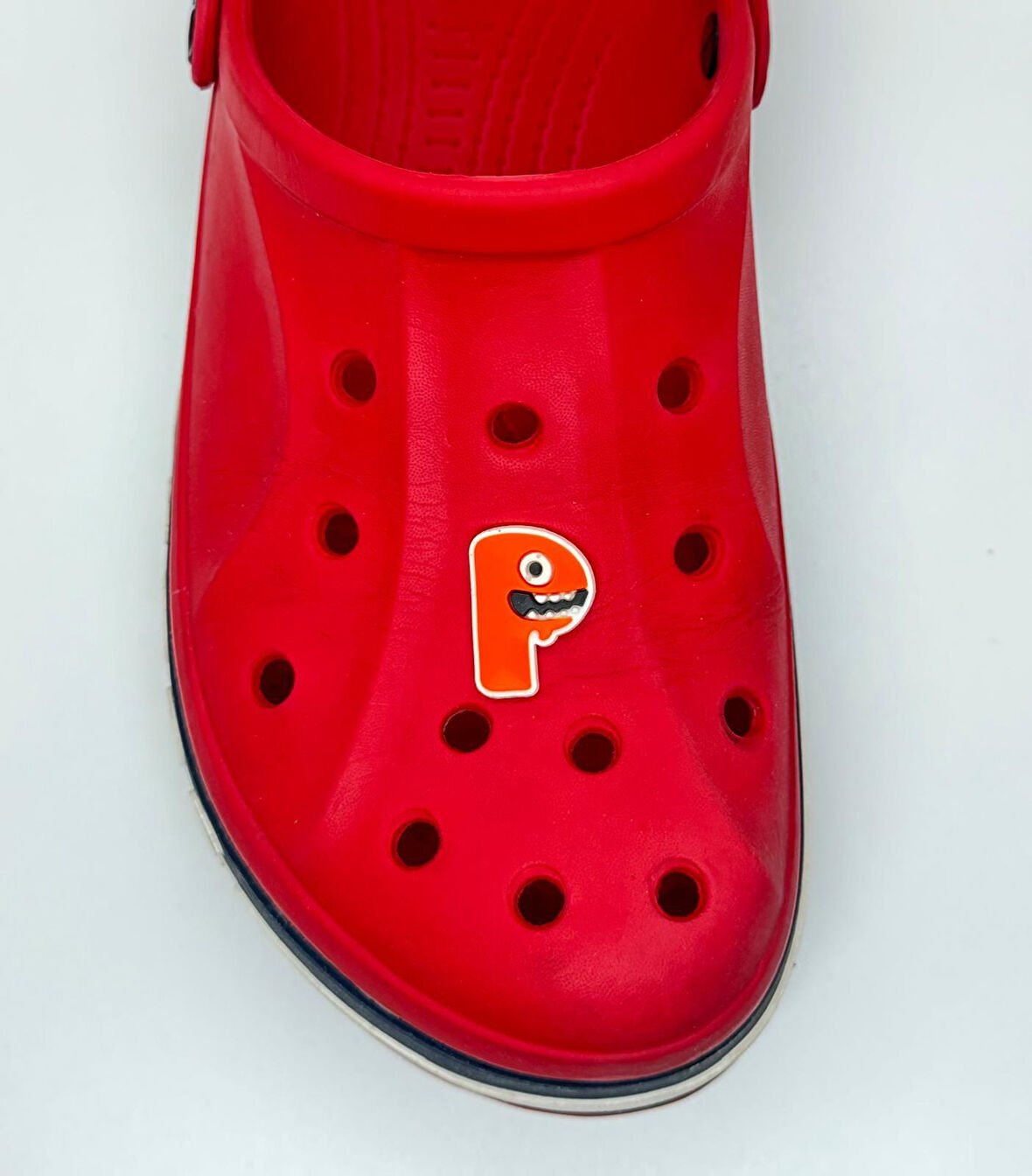 Sempatik P Harfi Temalı Jibbitz CrocsTerlik Süsü