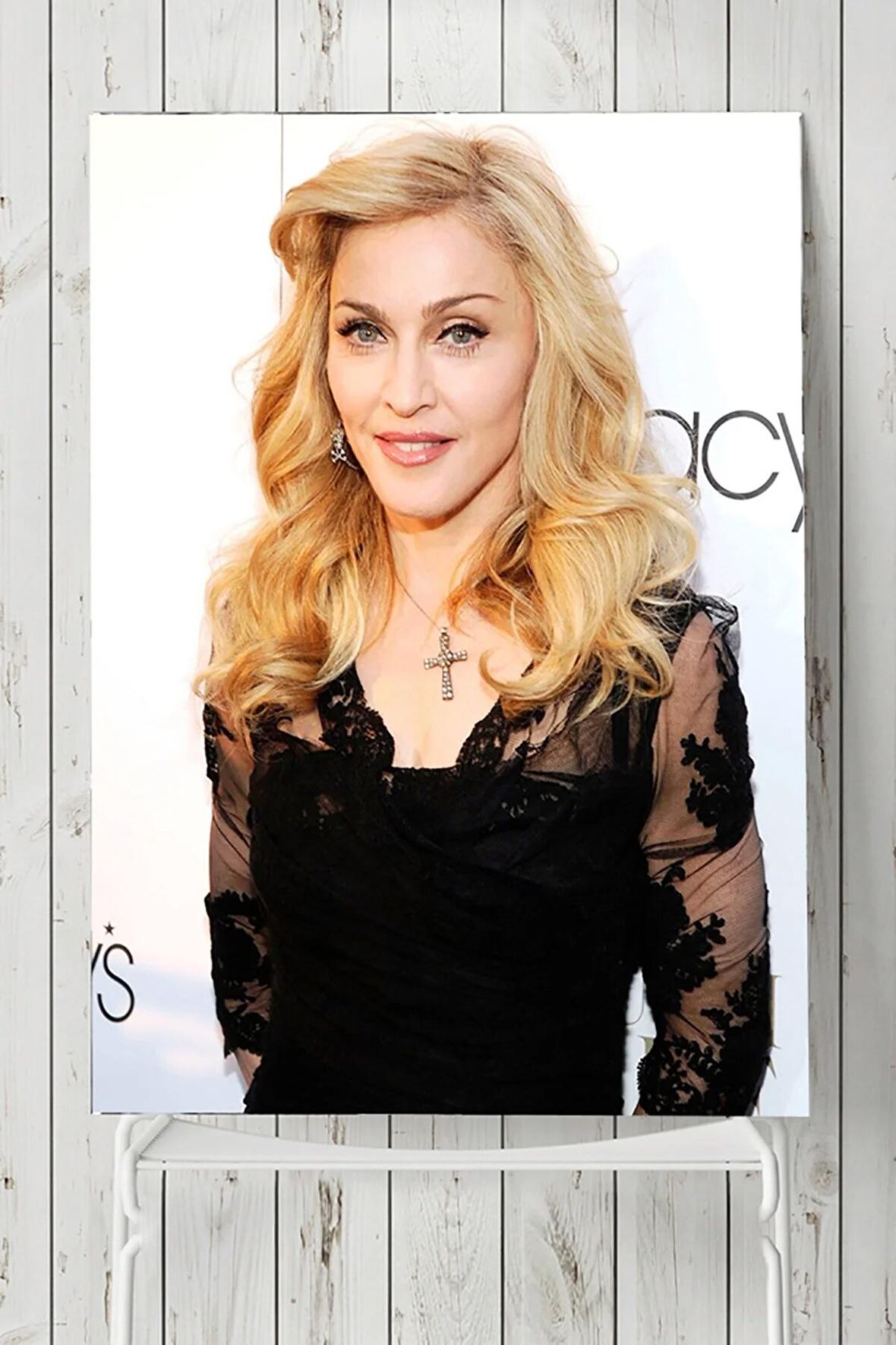 Madonna Posteri 3 